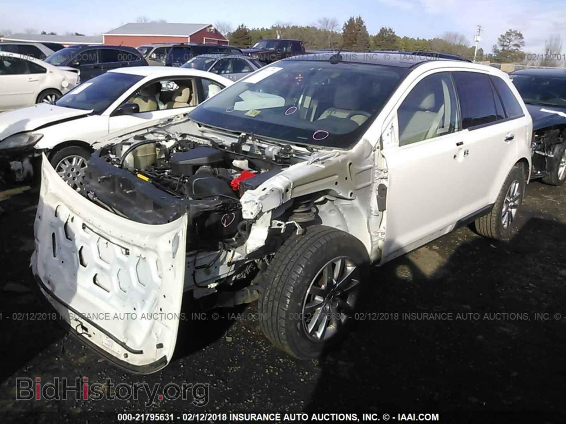 2011 Ford Edge - VIN: 2FMDK3JC8BBB02536 - Photo 2