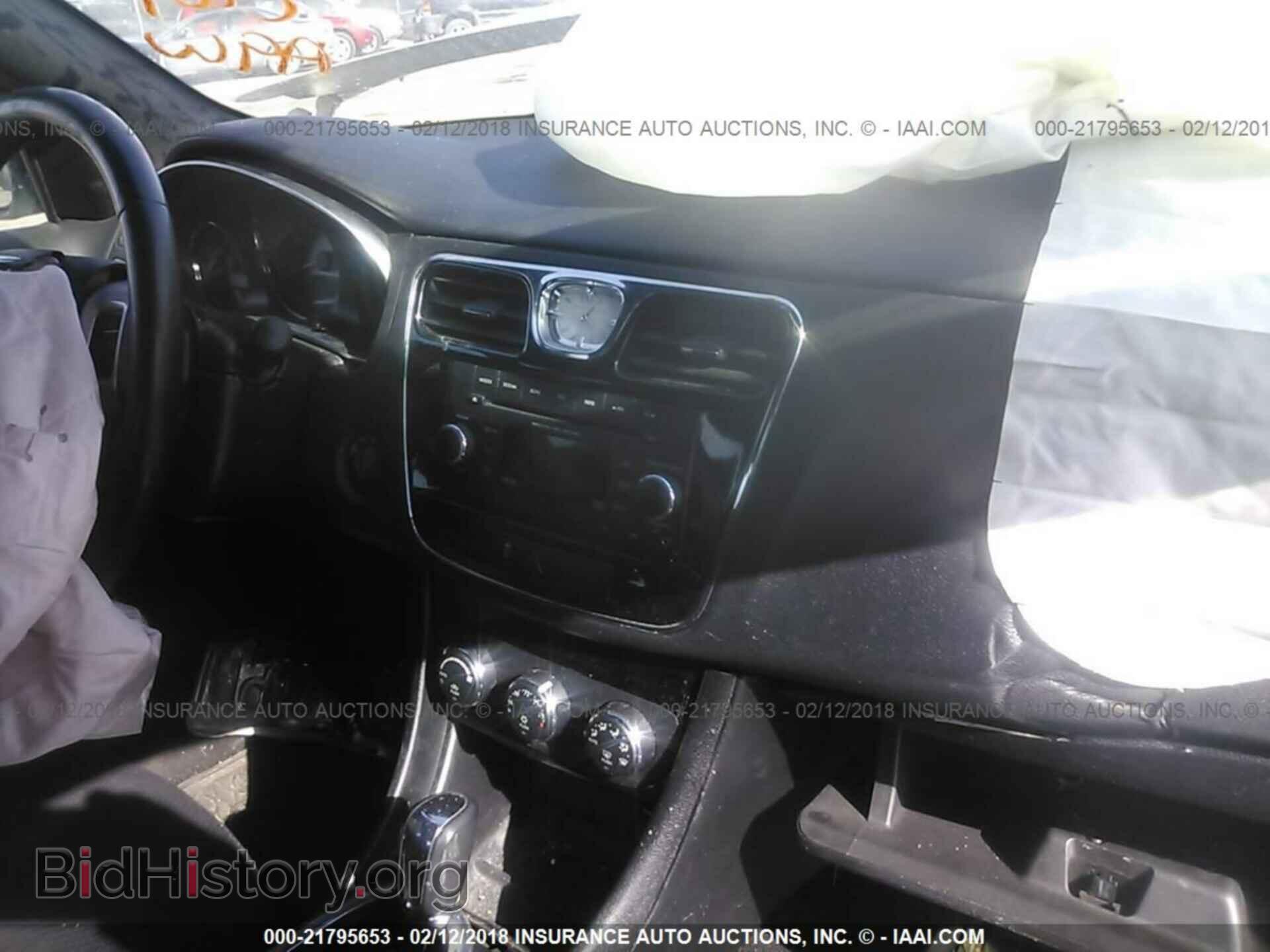 2013 Chrysler 200 - VIN: 1C3CCBBB8DN696358 - Photo 5