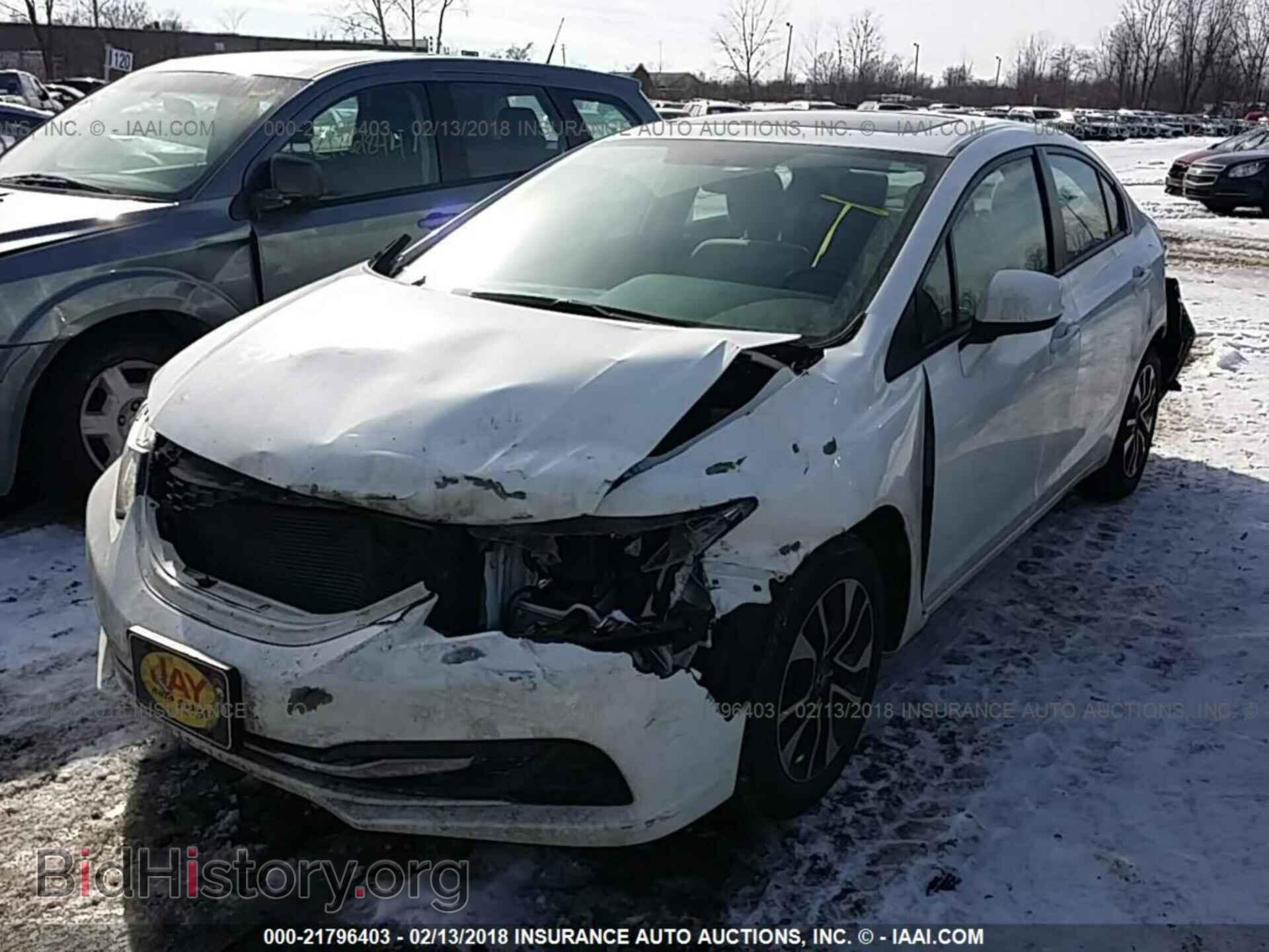 2013 Honda Civic - VIN: 19XFB2F83DE062177 - Фото 2