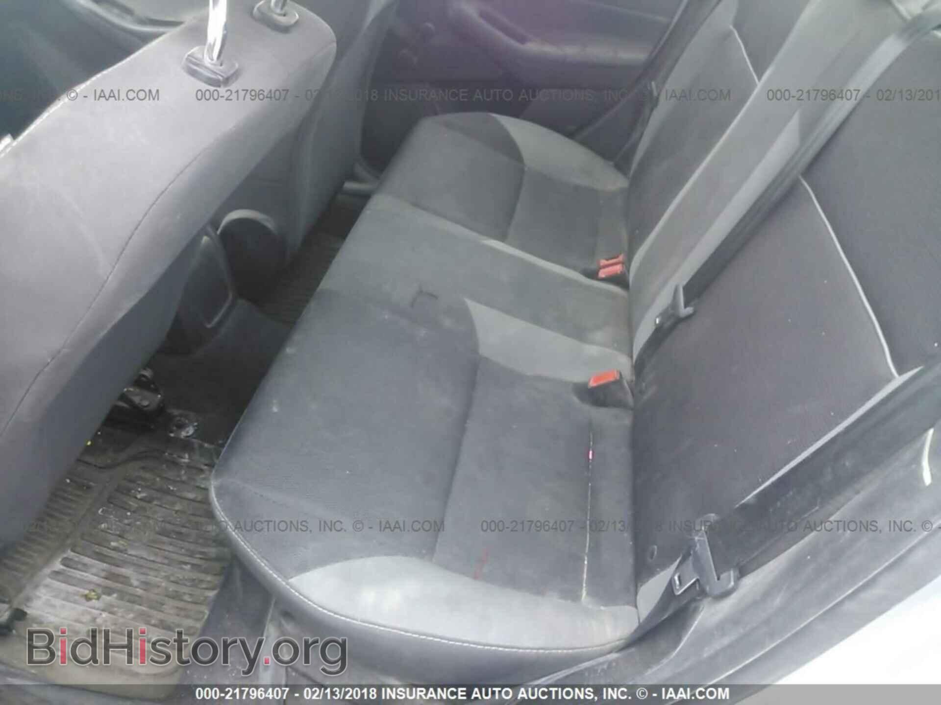 2014 Ford Focus - VIN: 1FADP3E24EL363194 - Photo 8