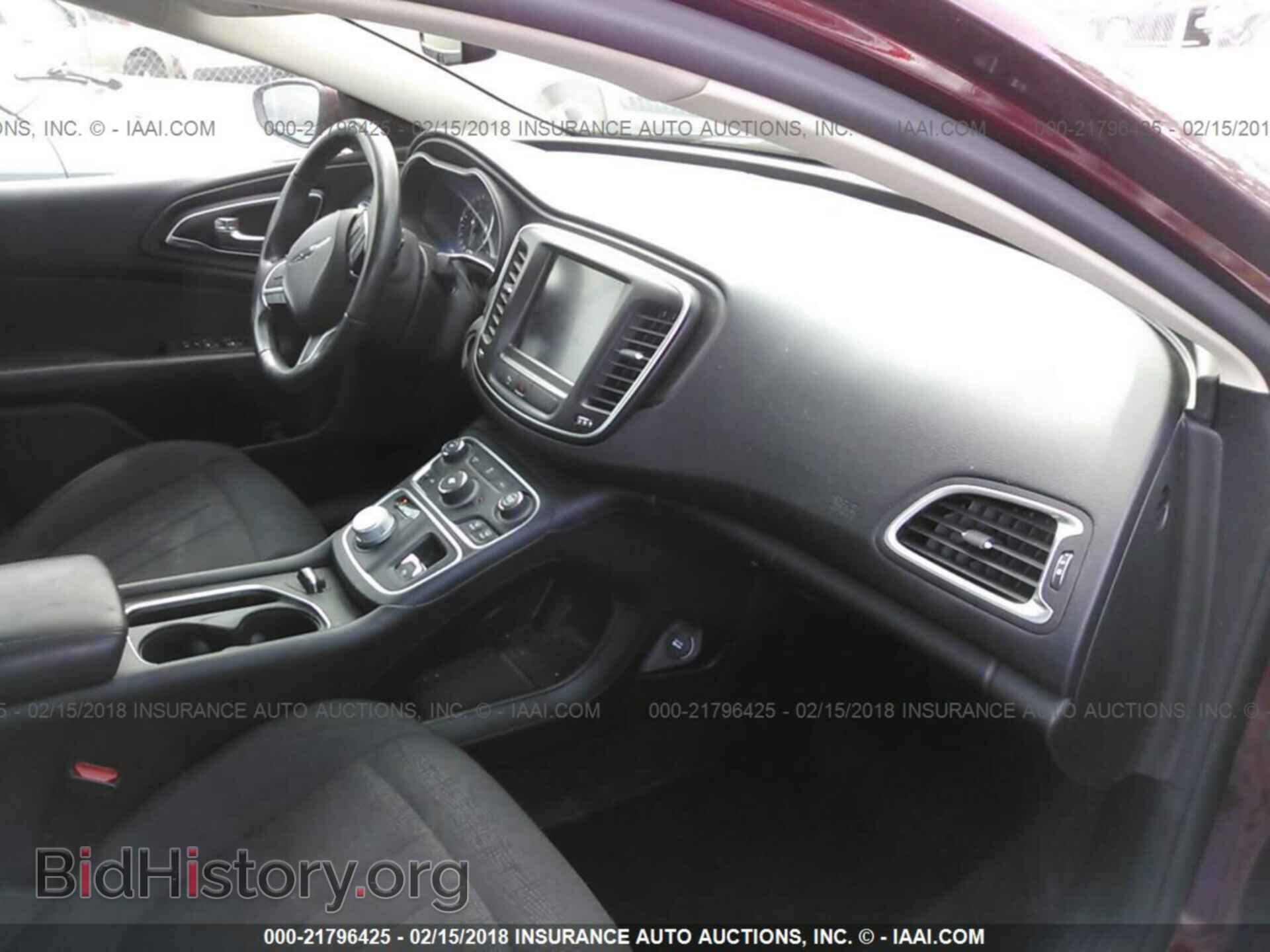 2015 Chrysler 200 - VIN: 1C3CCCAB3FN752264 - Photo 5