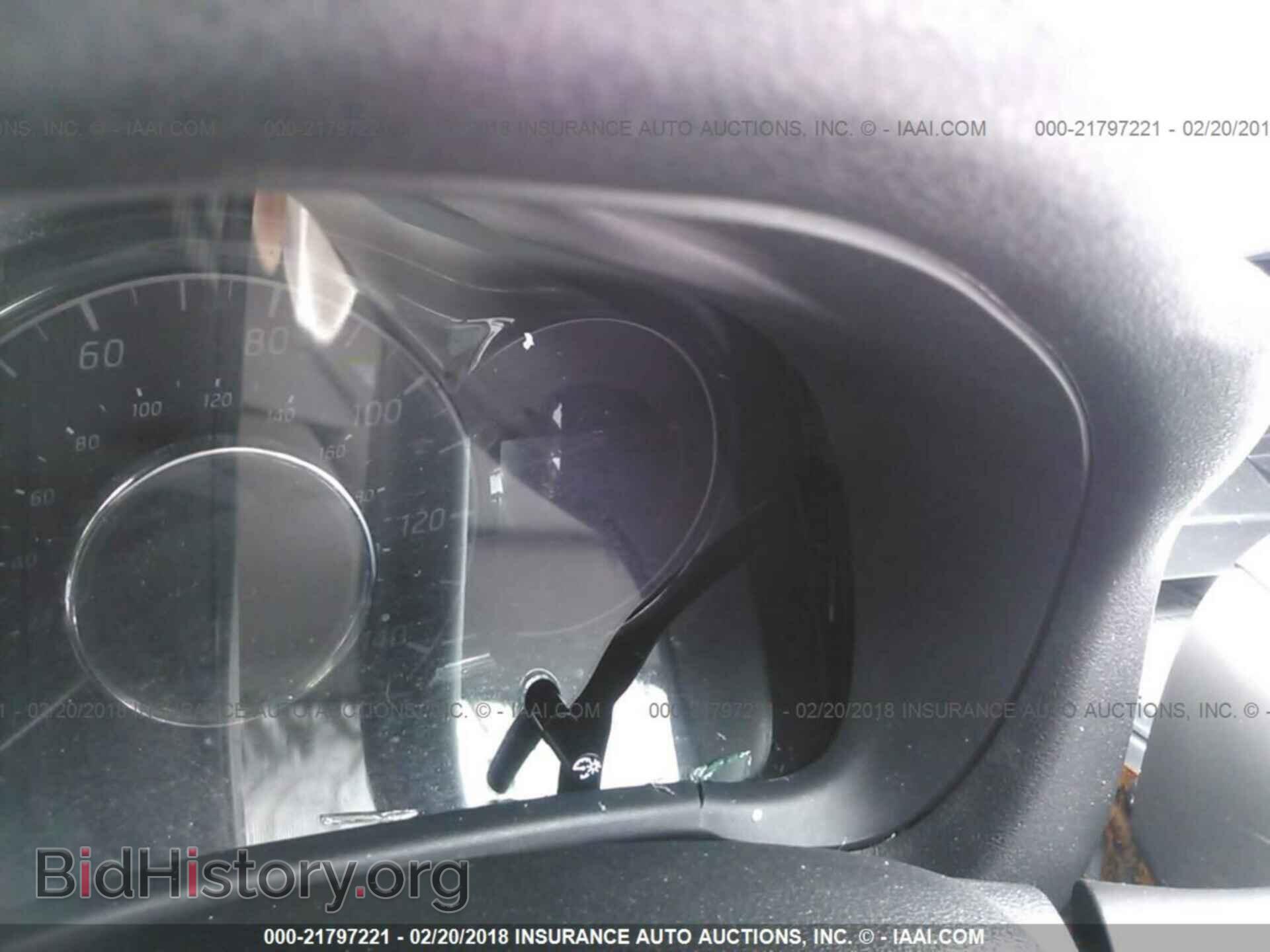 2016 Nissan Versa note - VIN: 3N1CE2CP1GL354600 - Фото 7