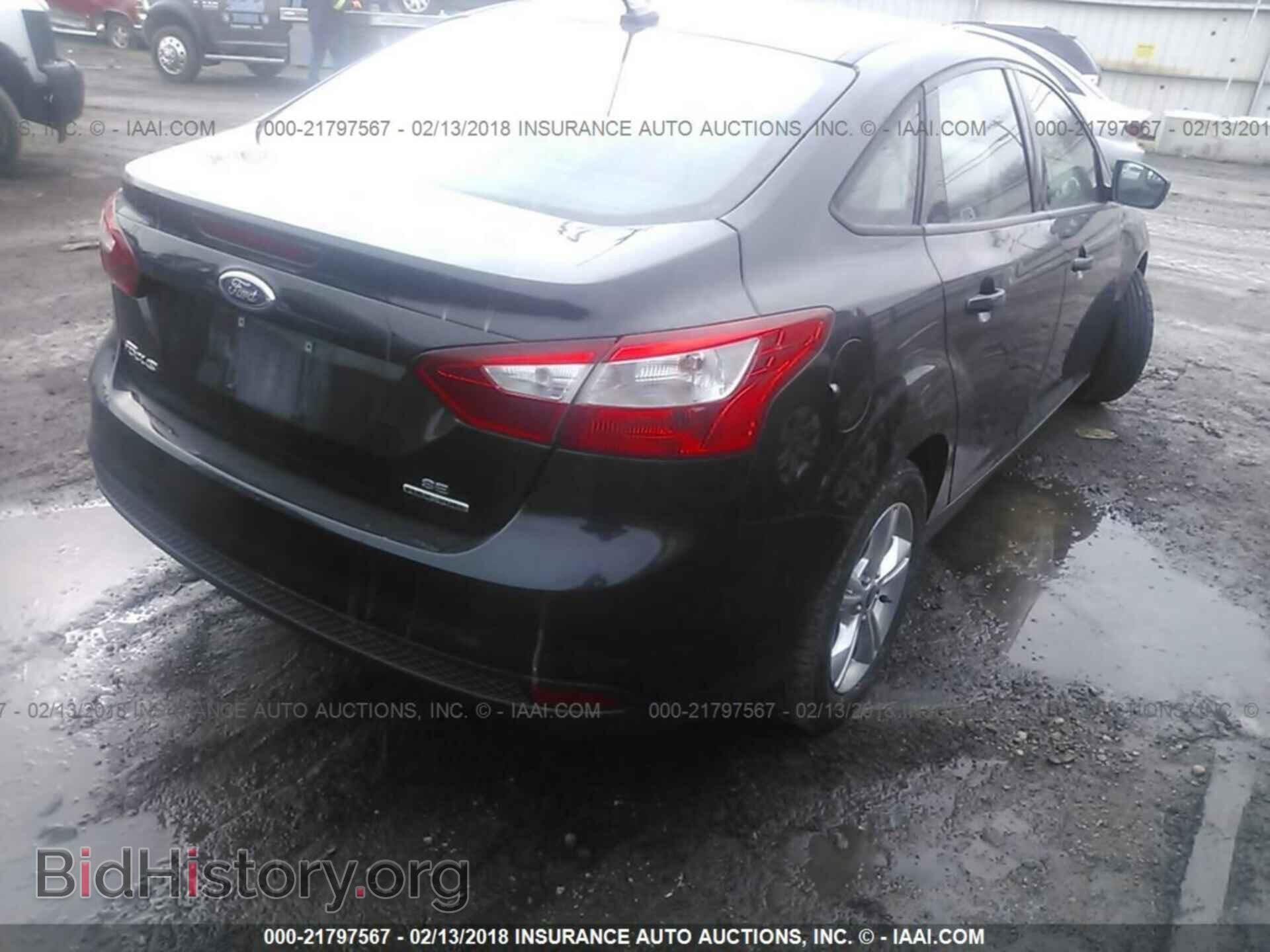 2013 Ford Focus - VIN: 1FADP3F22DL296964 - Фото 4