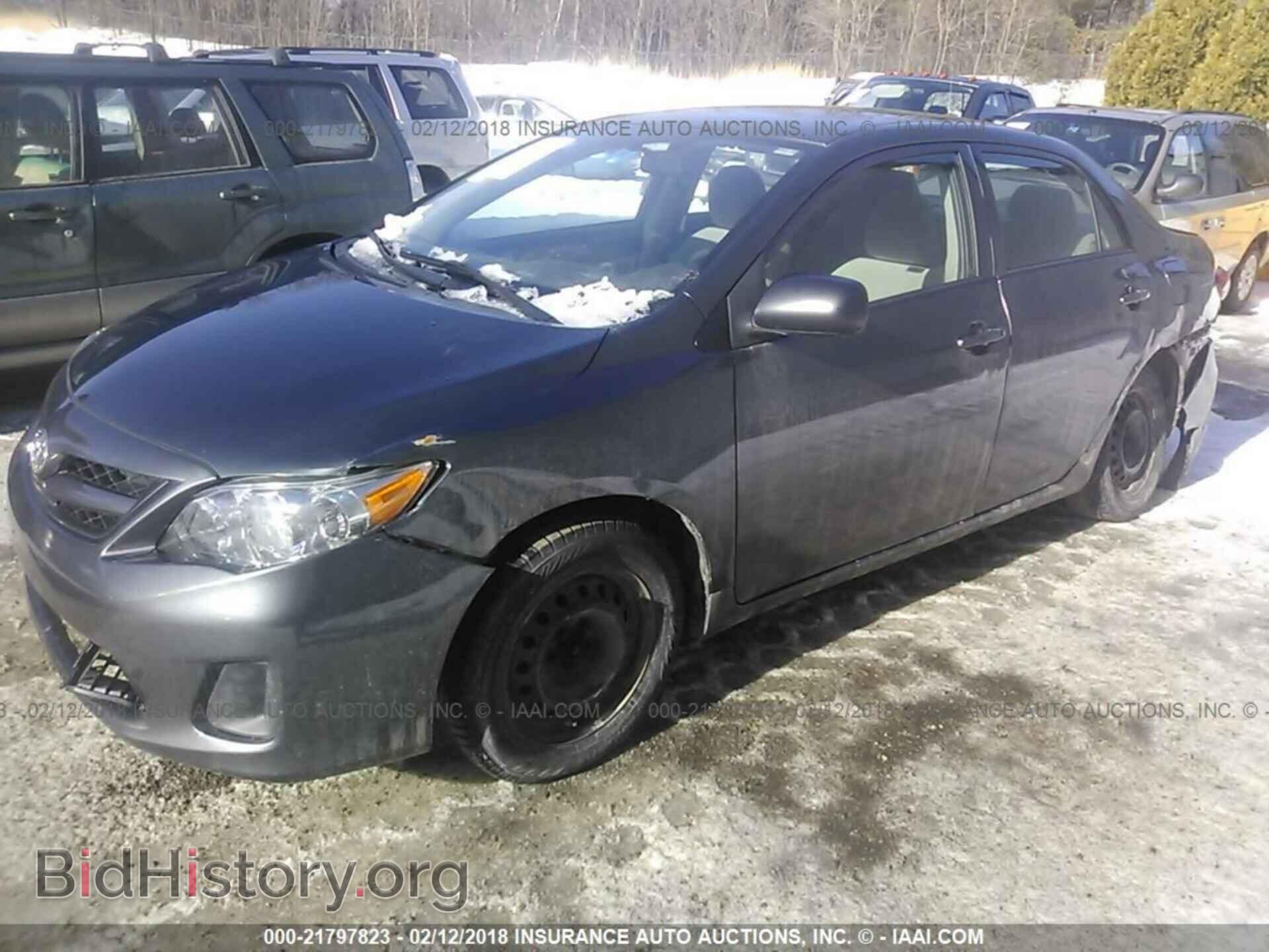 2011 Toyota Corolla - VIN: 2T1BU4EEXBC729656 - Photo 2