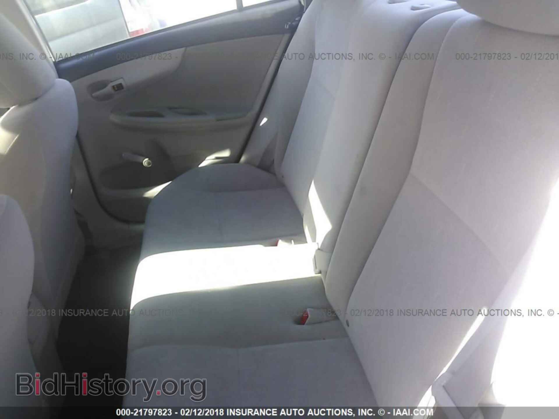 2011 Toyota Corolla - VIN: 2T1BU4EEXBC729656 - Photo 8