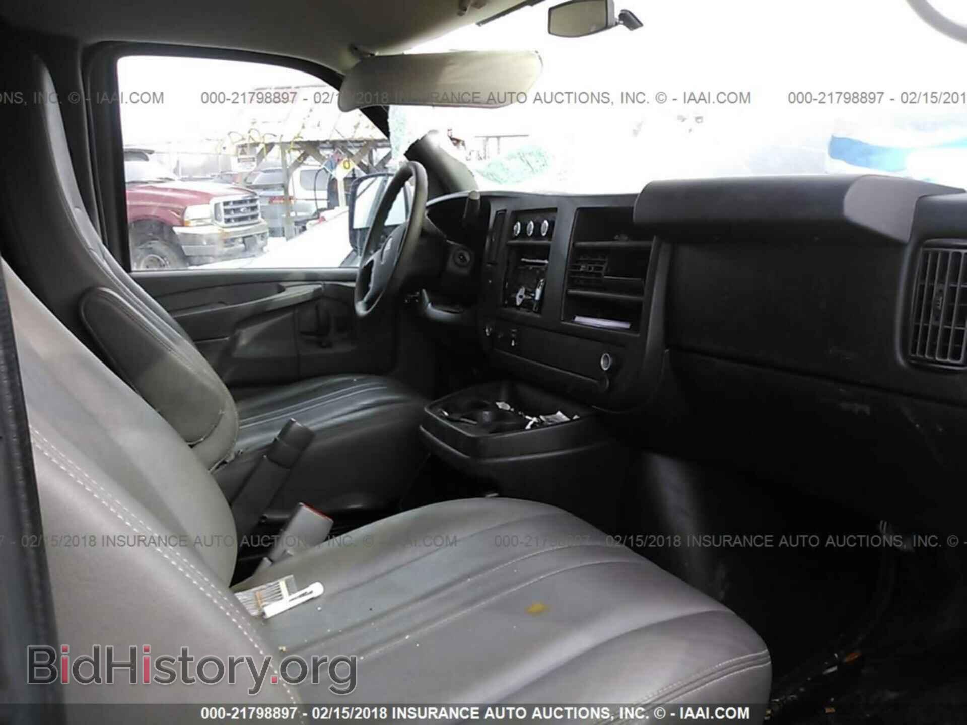 2014 Gmc Savana - VIN: 1GTW7FCAXE1149045 - Photo 5