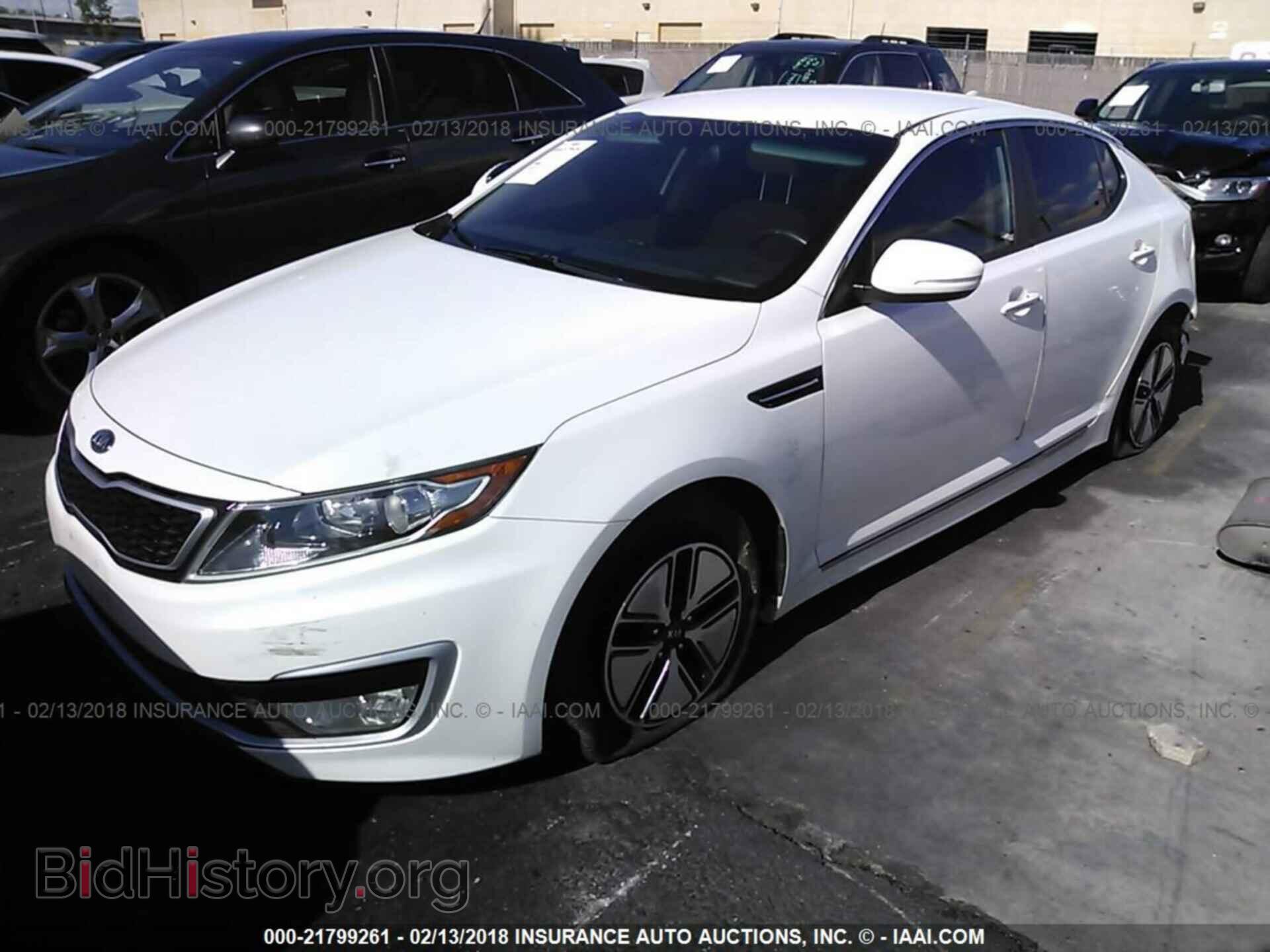 2012 Kia Optima - VIN: KNAGM4AD1C5010410 - Photo 2
