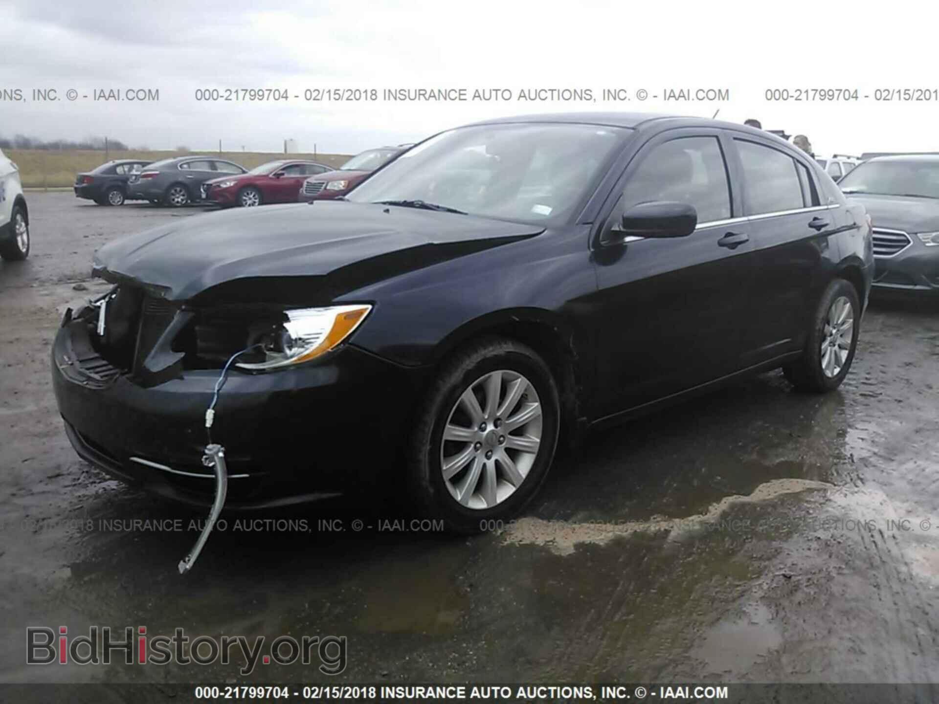 2012 Chrysler 200 - VIN: 1C3CCBBB1CN302973 - Фото 2