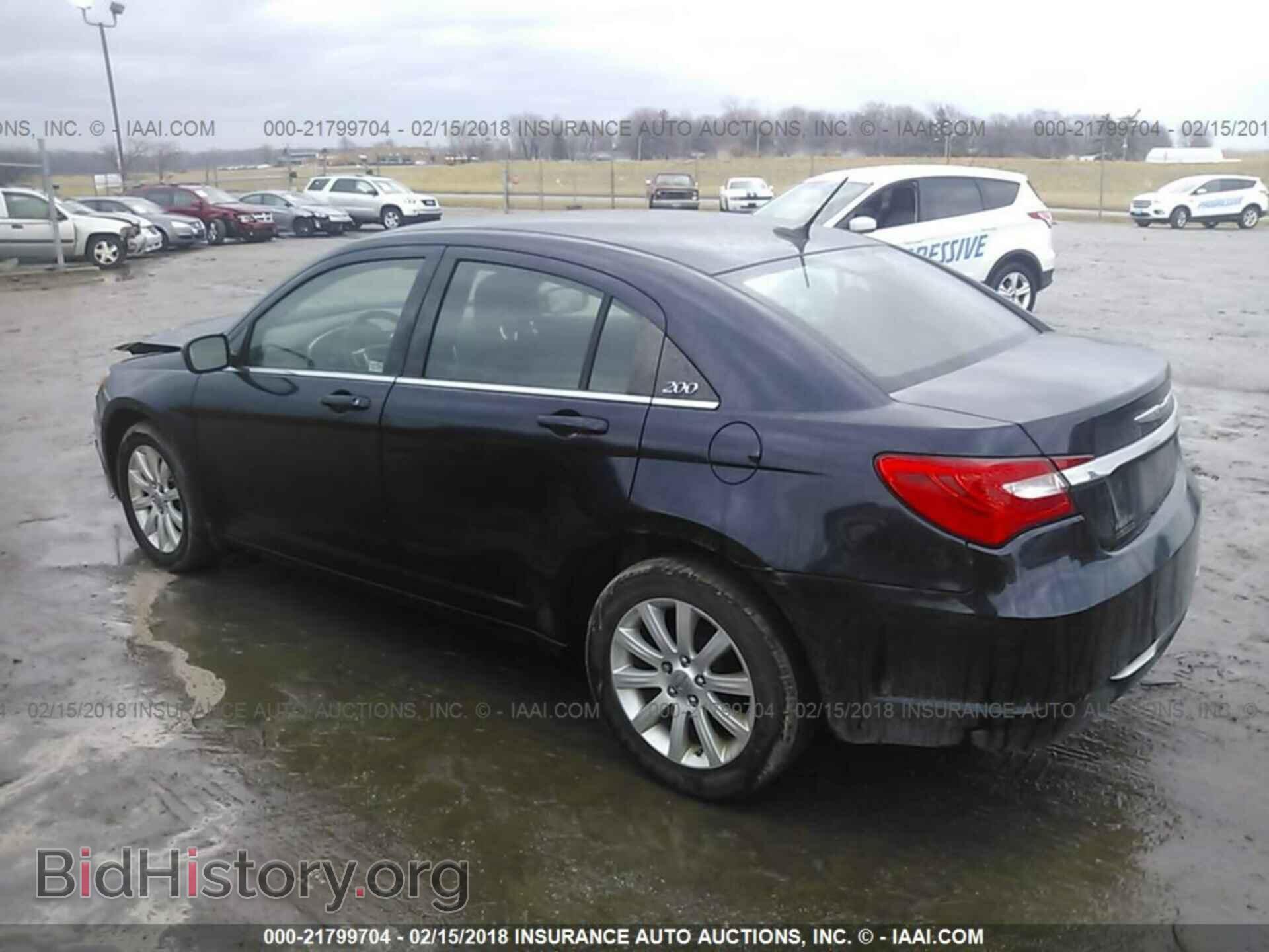2012 Chrysler 200 - VIN: 1C3CCBBB1CN302973 - Фото 3