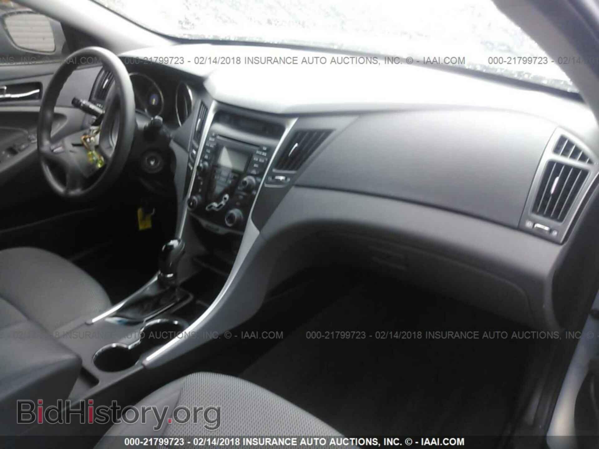 2012 Hyundai Sonata - VIN: 5NPEB4AC2CH425825 - Photo 5