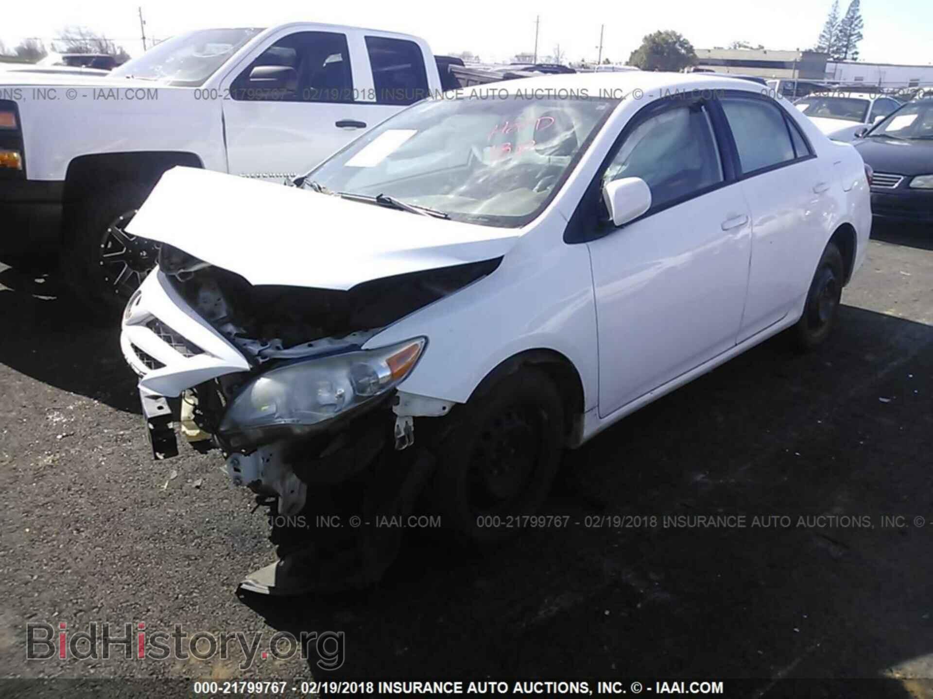 2011 Toyota Corolla - VIN: 2T1BU4EE8BC564206 - Photo 2
