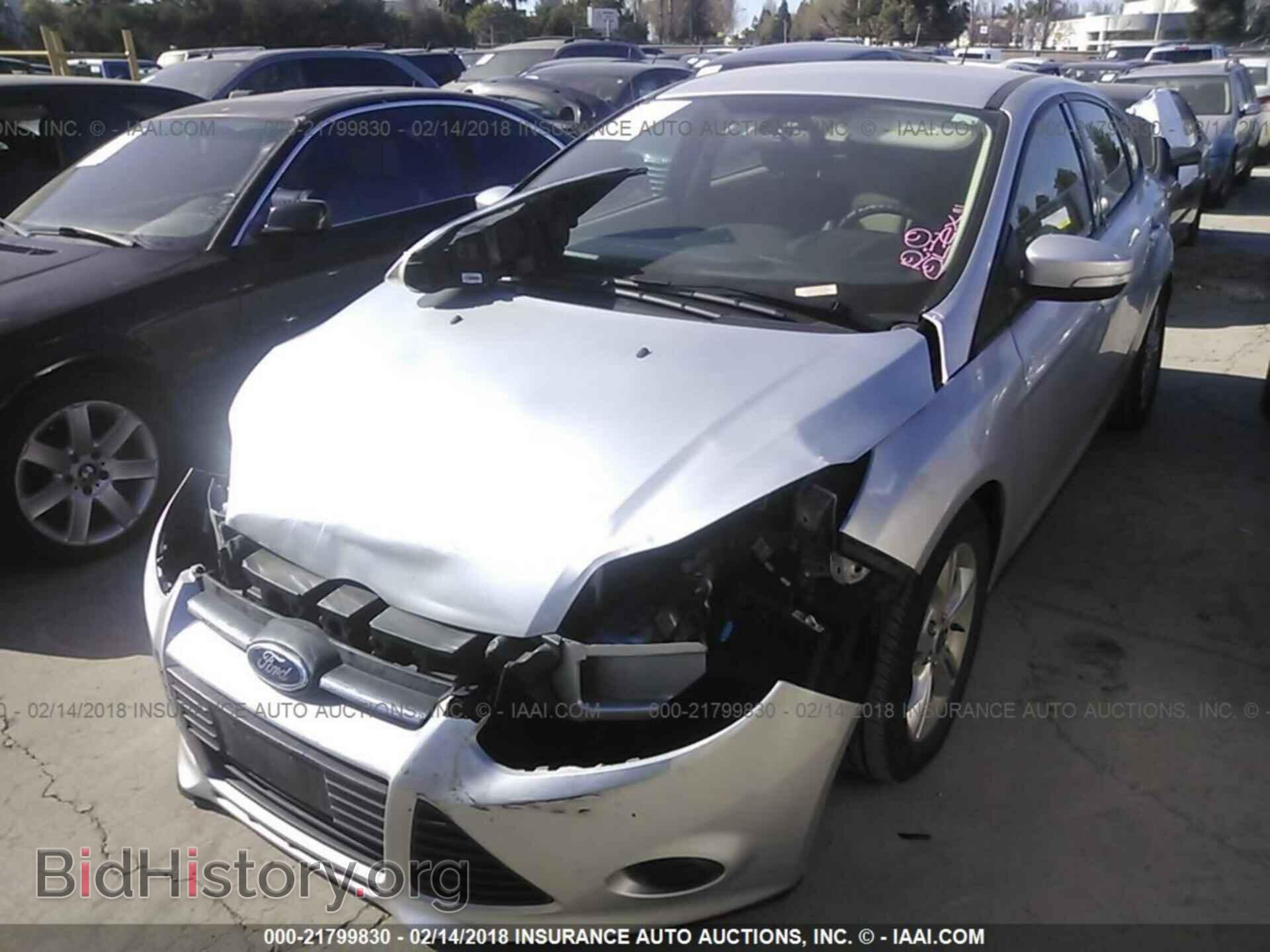 2014 Ford Focus - VIN: 1FADP3K29EL150150 - Фото 2
