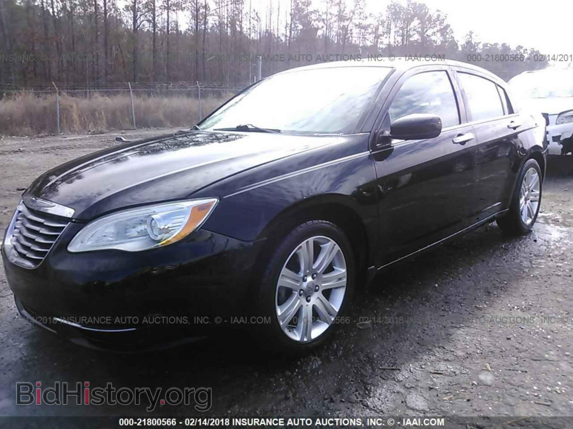 2012 Chrysler 200 - VIN: 1C3CCBBB5CN299382 - Фото 2