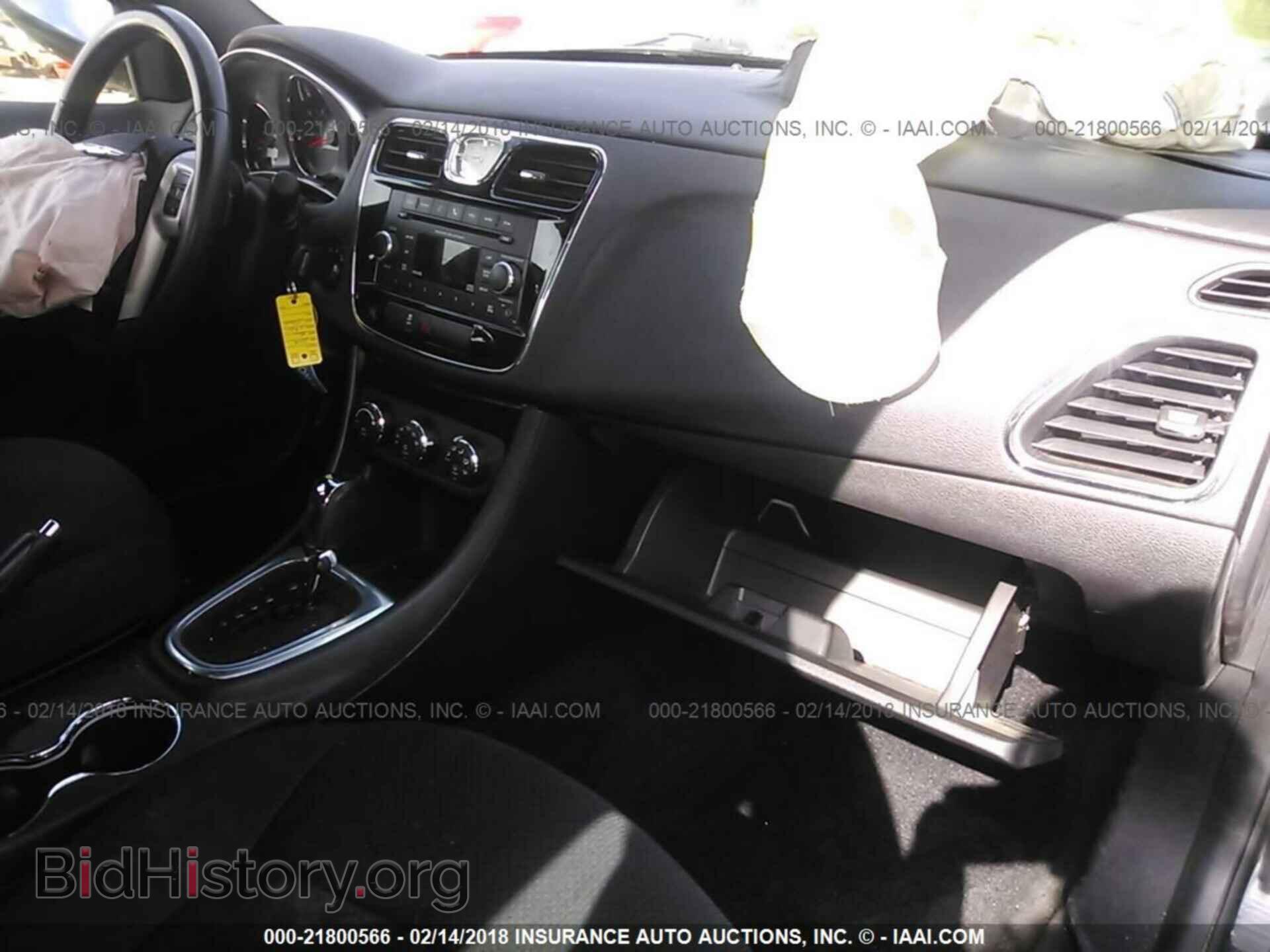 2012 Chrysler 200 - VIN: 1C3CCBBB5CN299382 - Фото 5
