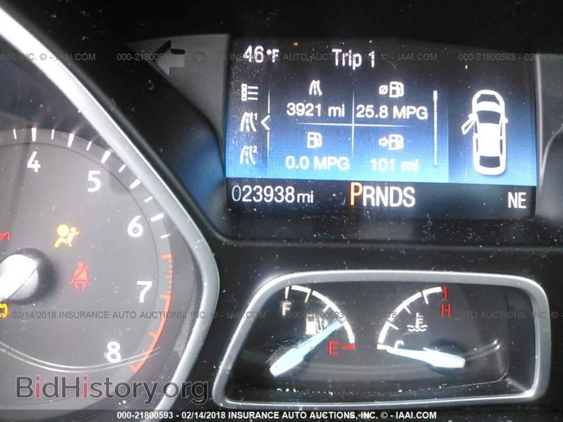 2016 Ford Focus - VIN: 1FADP3F21GL400168 - Photo 7