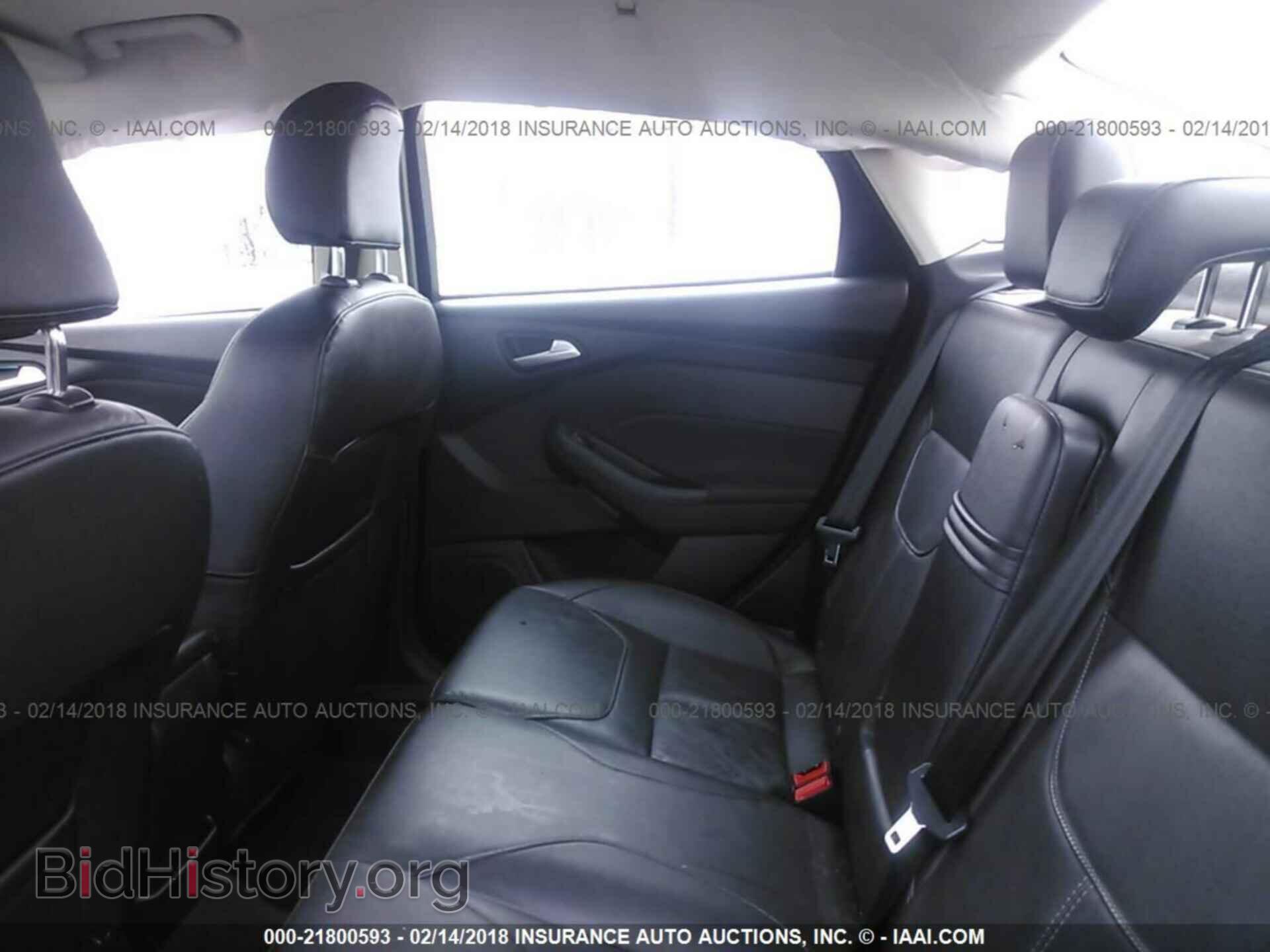 2016 Ford Focus - VIN: 1FADP3F21GL400168 - Photo 8