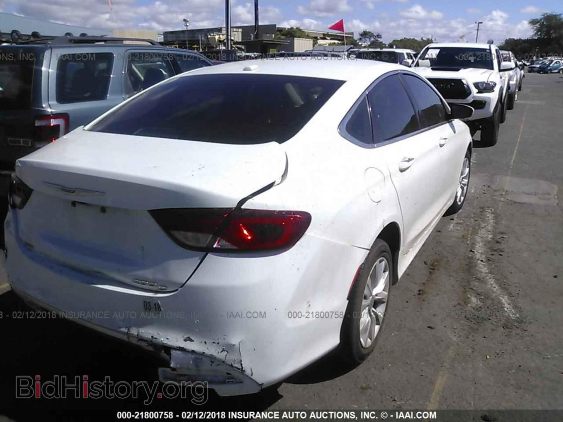2015 Chrysler 200 - VIN: 1C3CCCCB5FN619051 - Photo 4