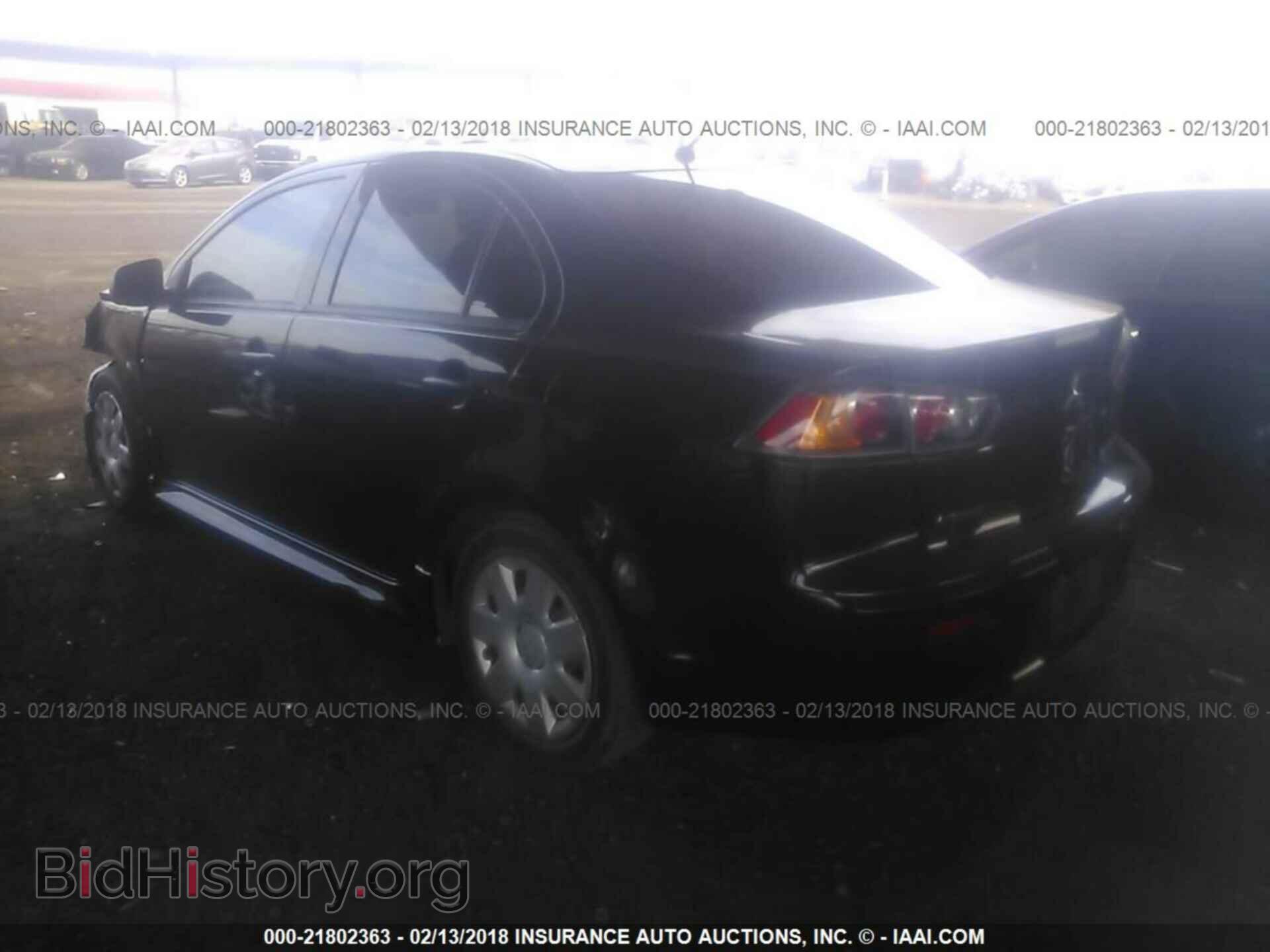 2011 Mitsubishi Lancer - VIN: JA32U2FU4BU036352 - Фото 3