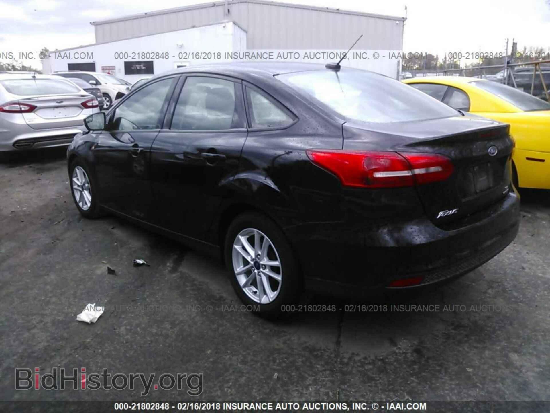 2016 Ford Focus - VIN: 1FADP3F23GL355315 - Фото 3