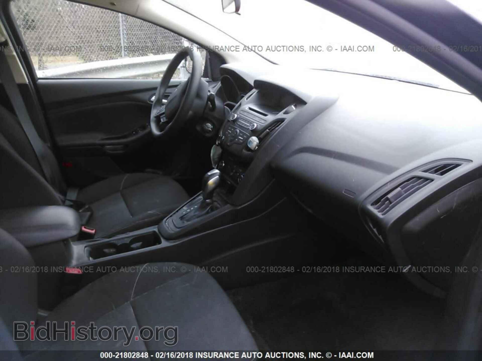 2016 Ford Focus - VIN: 1FADP3F23GL355315 - Фото 5