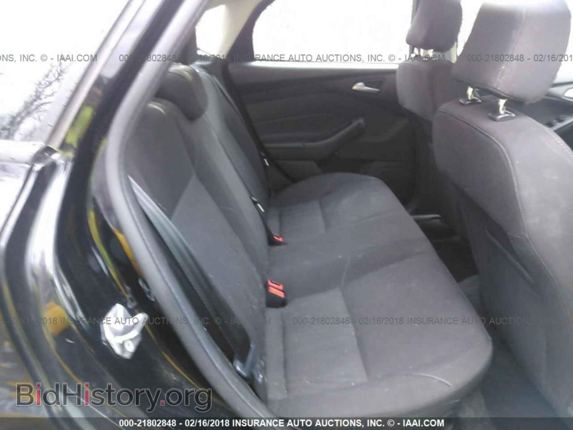 2016 Ford Focus - VIN: 1FADP3F23GL355315 - Фото 8