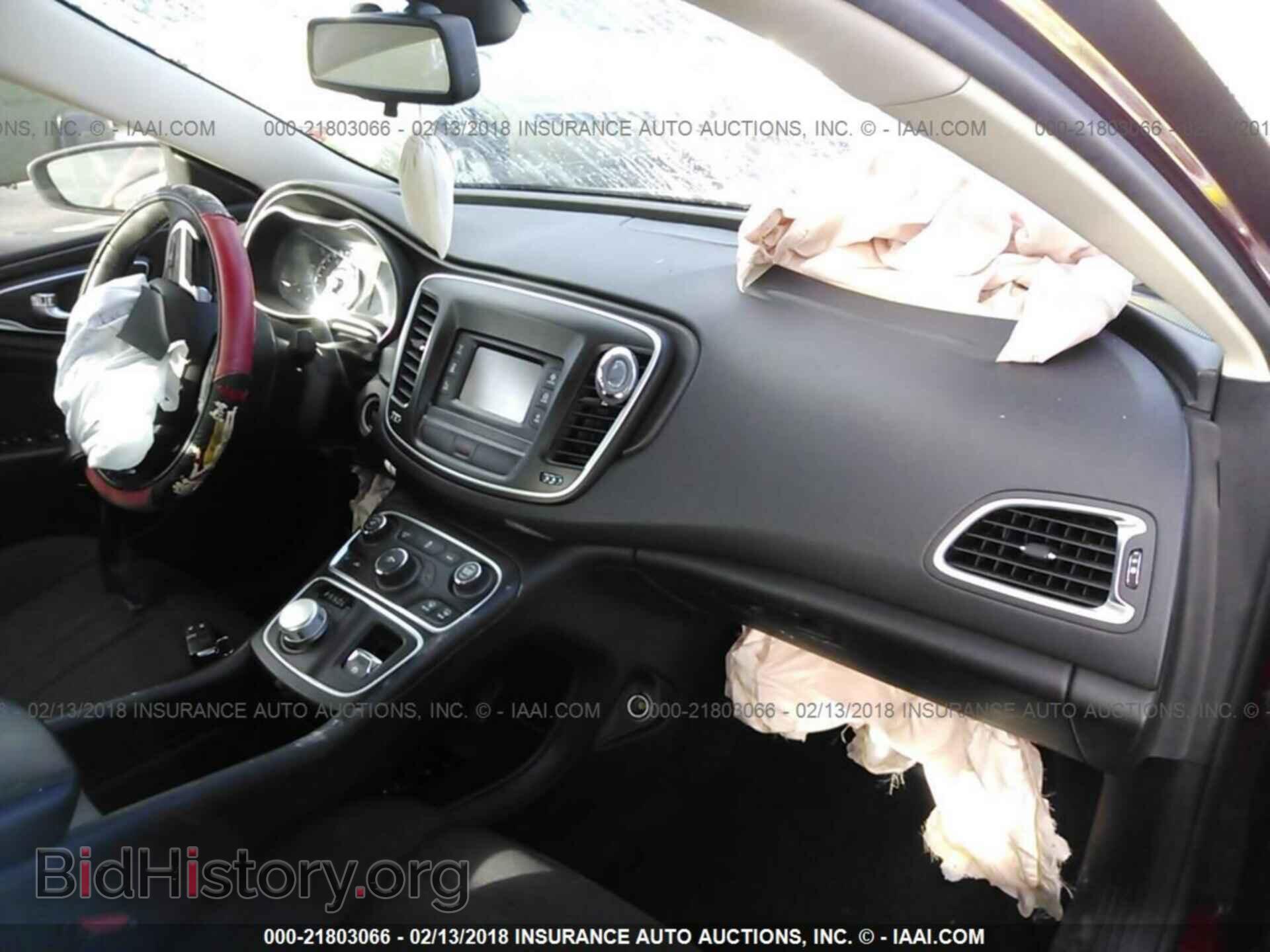 2015 Chrysler 200 - VIN: 1C3CCCAB9FN633215 - Photo 5