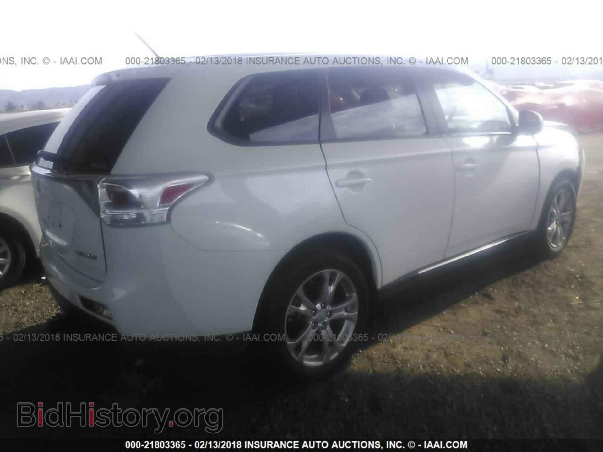 2014 Mitsubishi Outlander - VIN: JA4AZ3A31EZ020114 - Фото 4