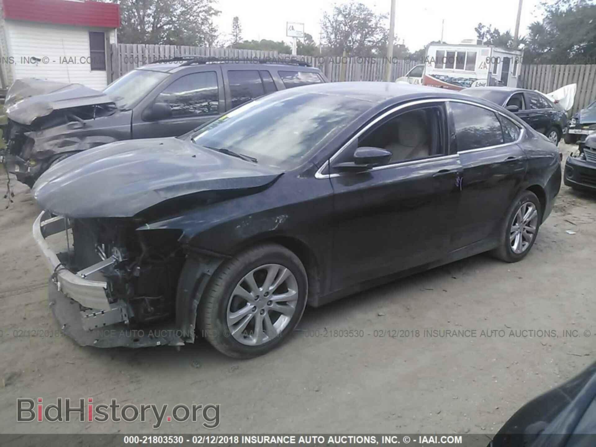 2016 Chrysler 200 - VIN: 1C3CCCAB1GN178961 - Фото 2