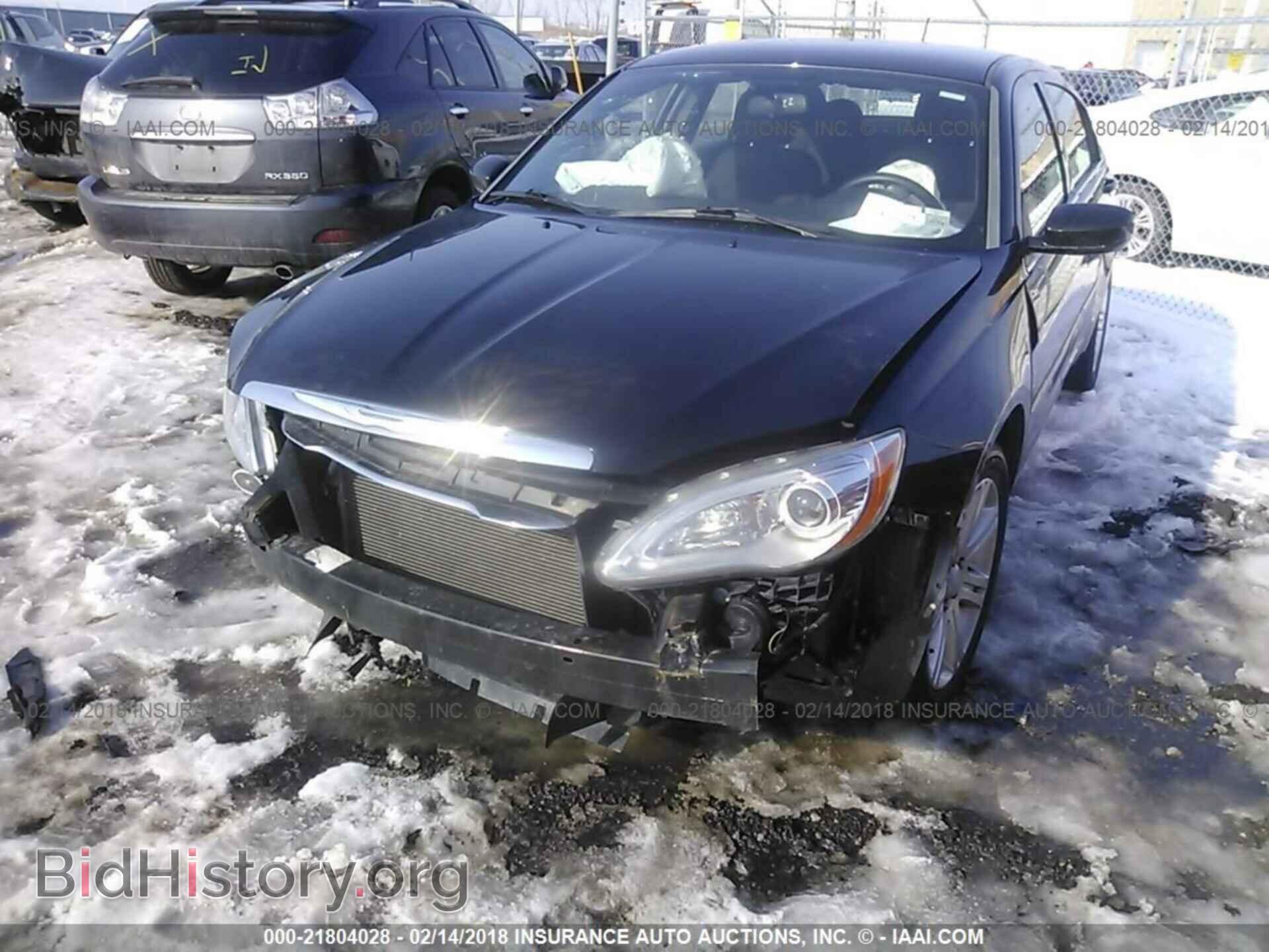 2012 Chrysler 200 - VIN: 1C3CCBAB2CN317161 - Photo 2