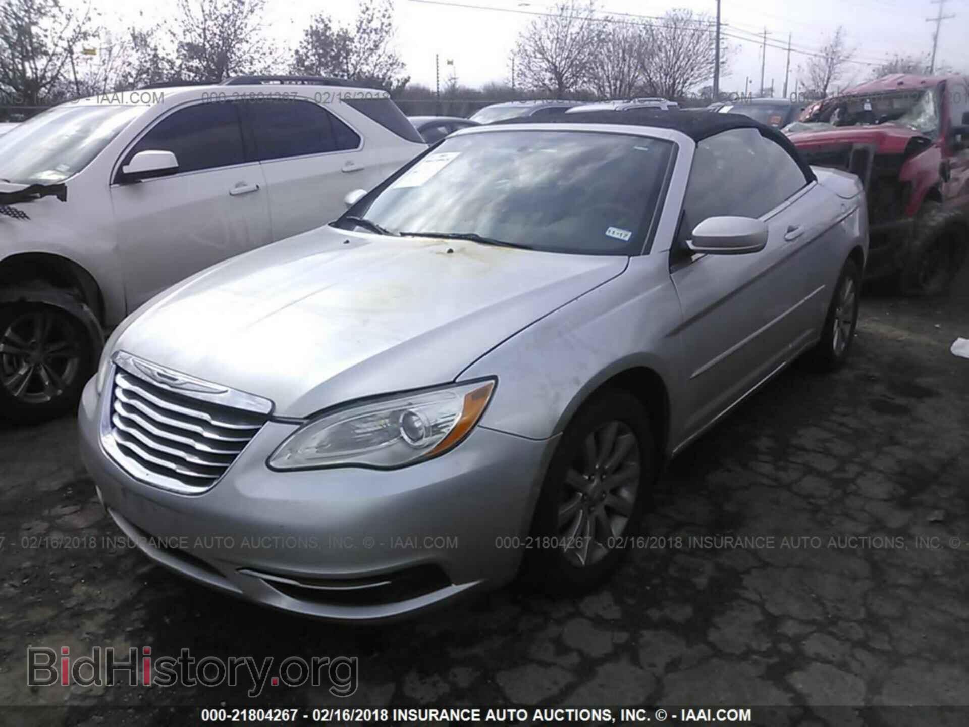 2011 Chrysler 200 - VIN: 1C3BC2EG2BN545628 - Фото 2