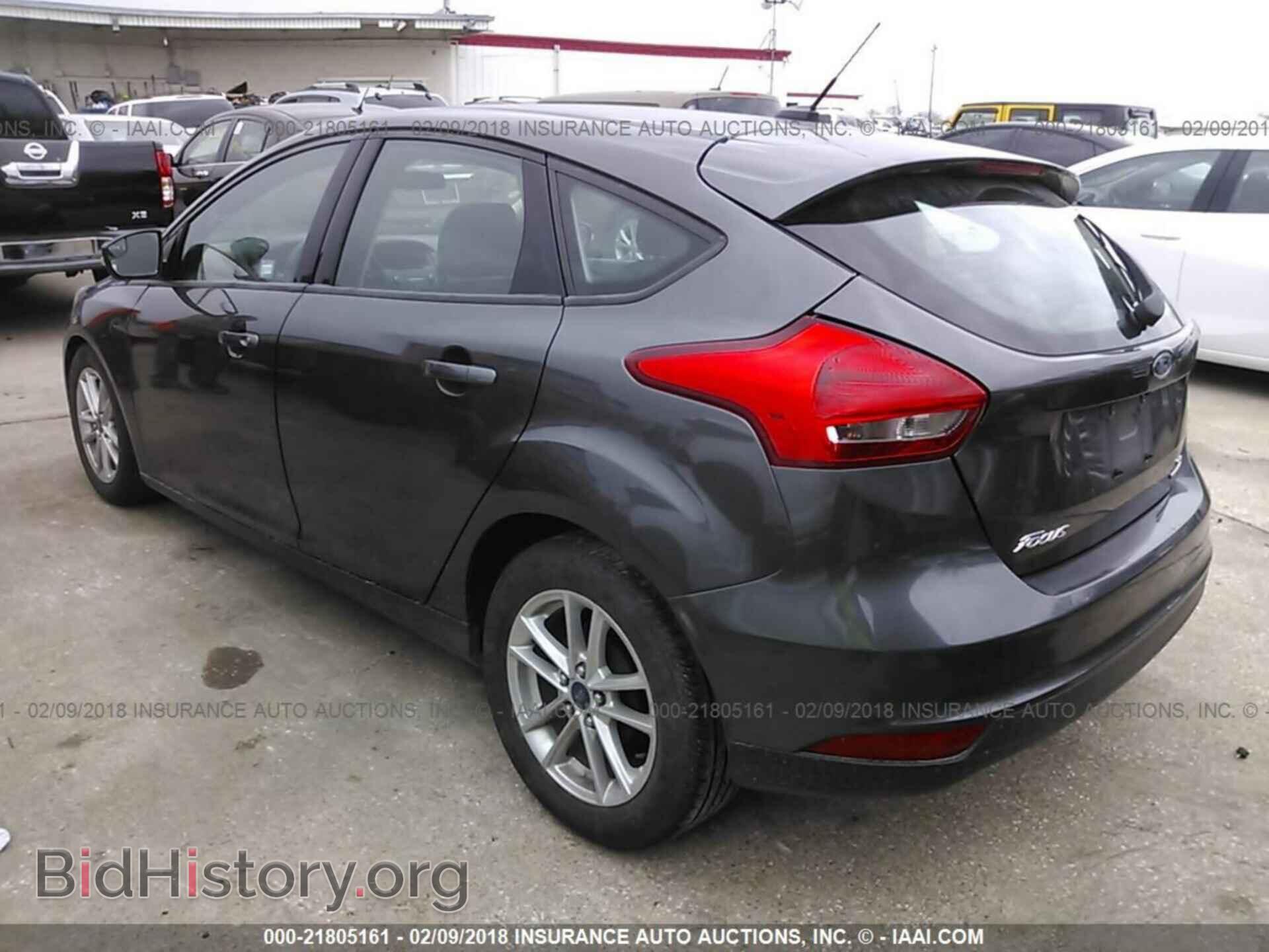 2016 Ford Focus - VIN: 1FADP3K21GL213938 - Photo 3