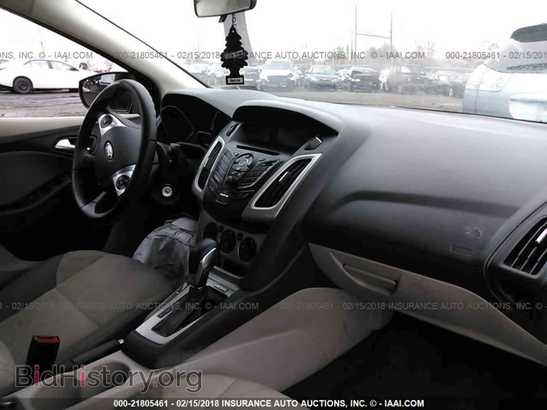 2014 Ford Focus - VIN: 1FADP3F29EL242000 - Фото 5