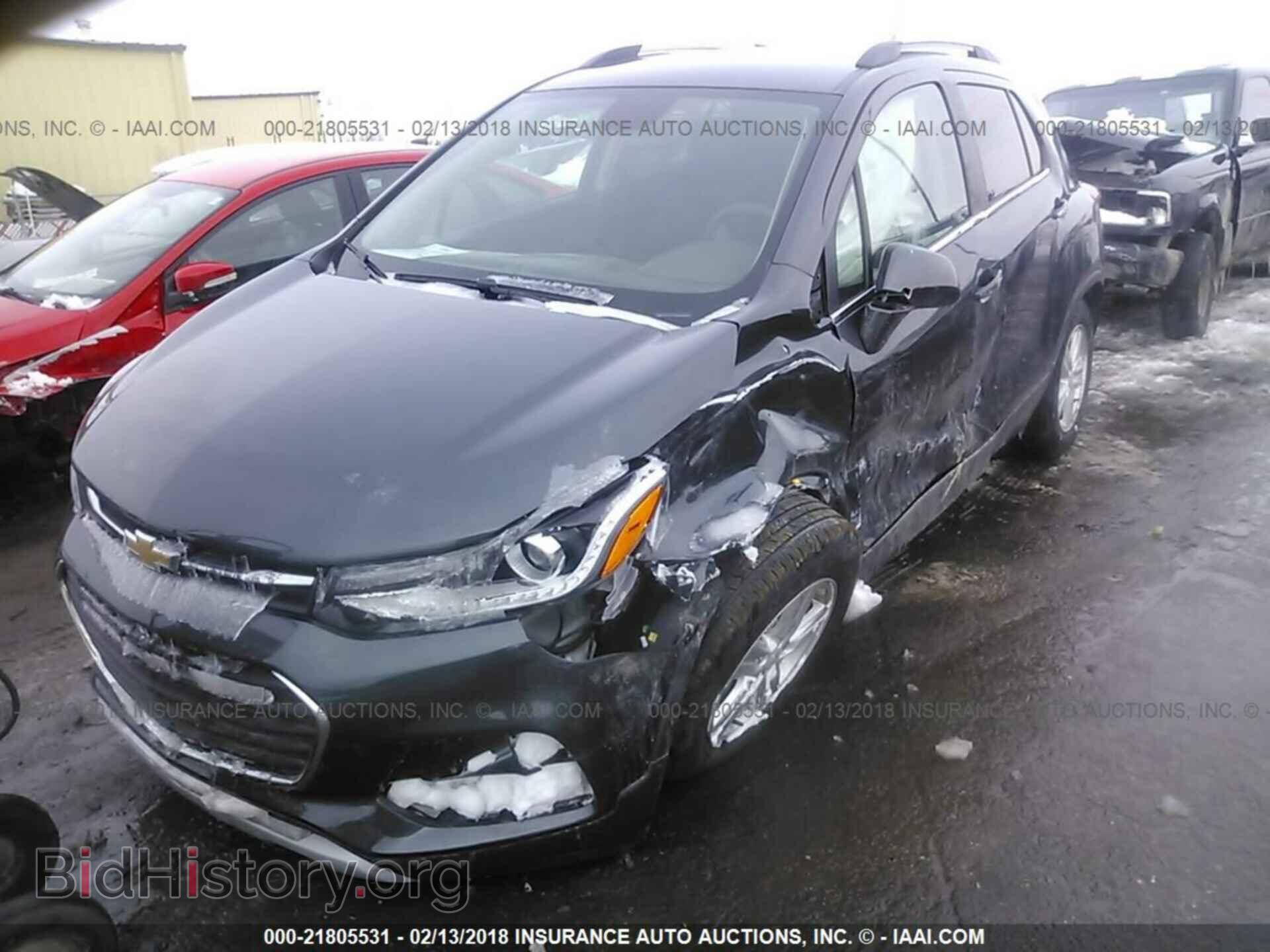 2017 Chevrolet Trax - VIN: KL7CJPSB0HB107662 - Фото 2
