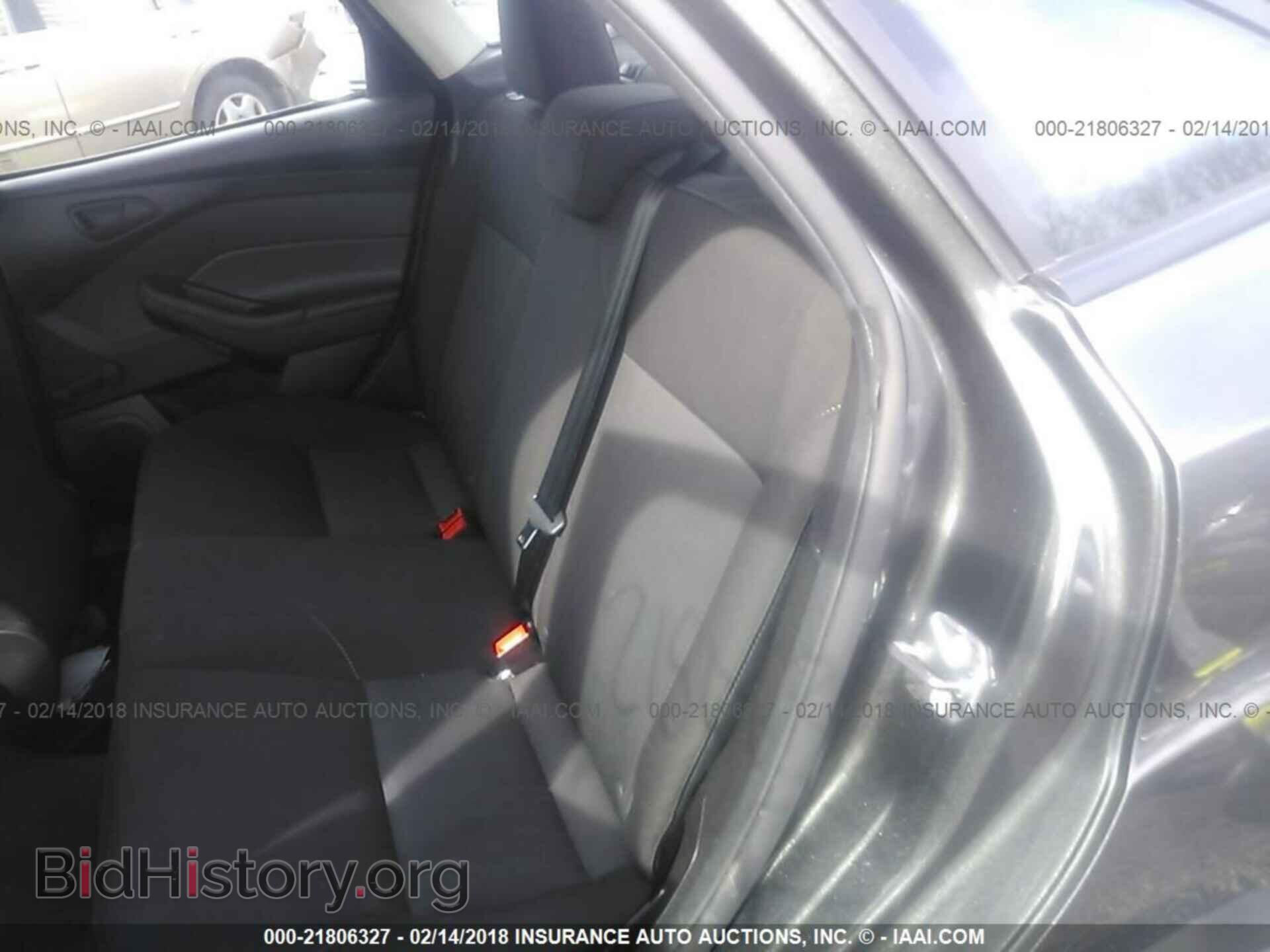 2016 Ford Focus - VIN: 1FADP3E24GL250137 - Фото 8