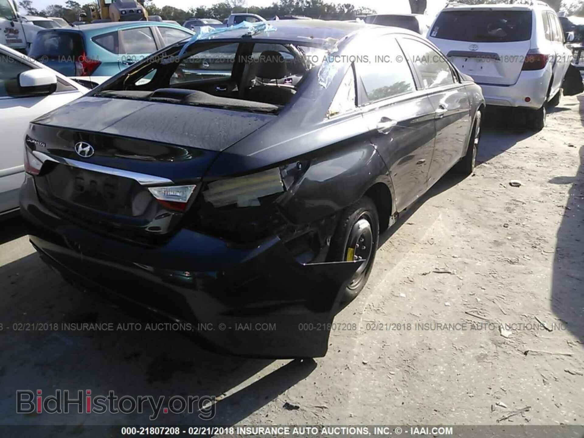 2012 Hyundai Sonata - VIN: 5NPEC4AC3CH369519 - Фото 4