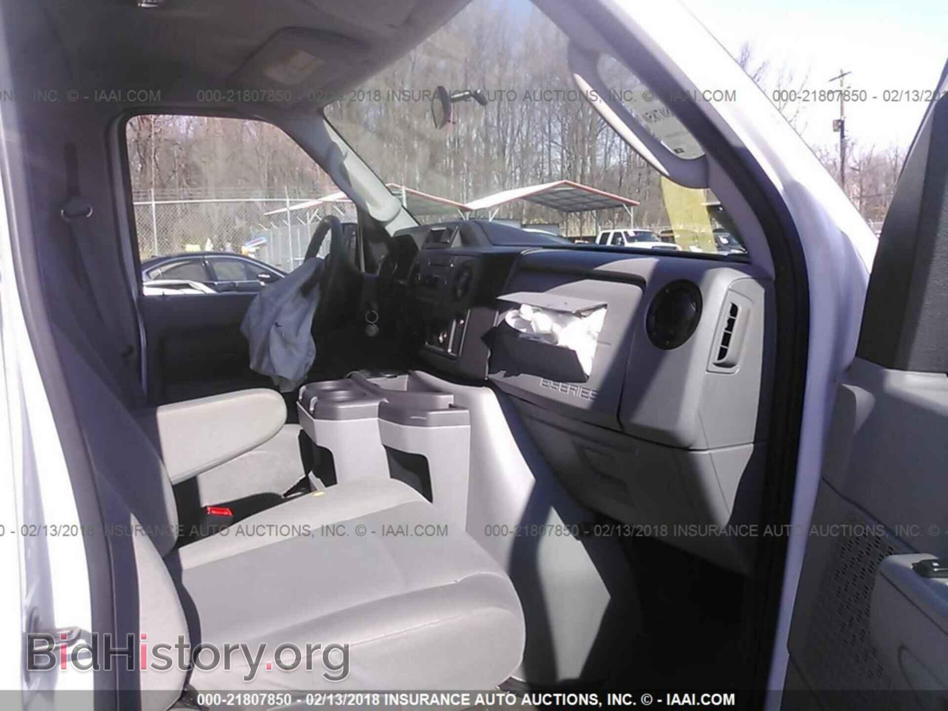2011 Ford Econoline - VIN: 1FBSS3BL9BDB37398 - Фото 5