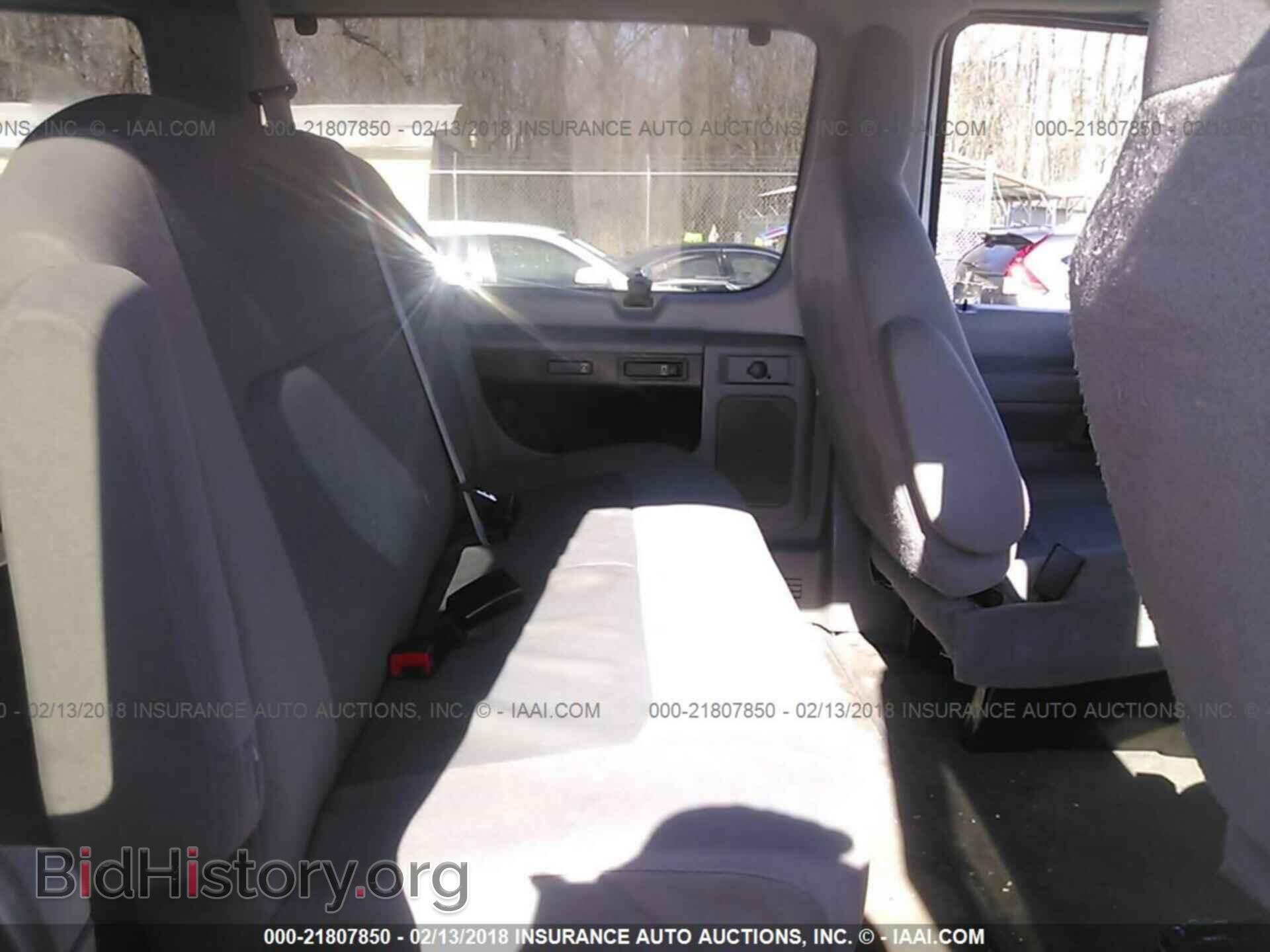 2011 Ford Econoline - VIN: 1FBSS3BL9BDB37398 - Фото 8