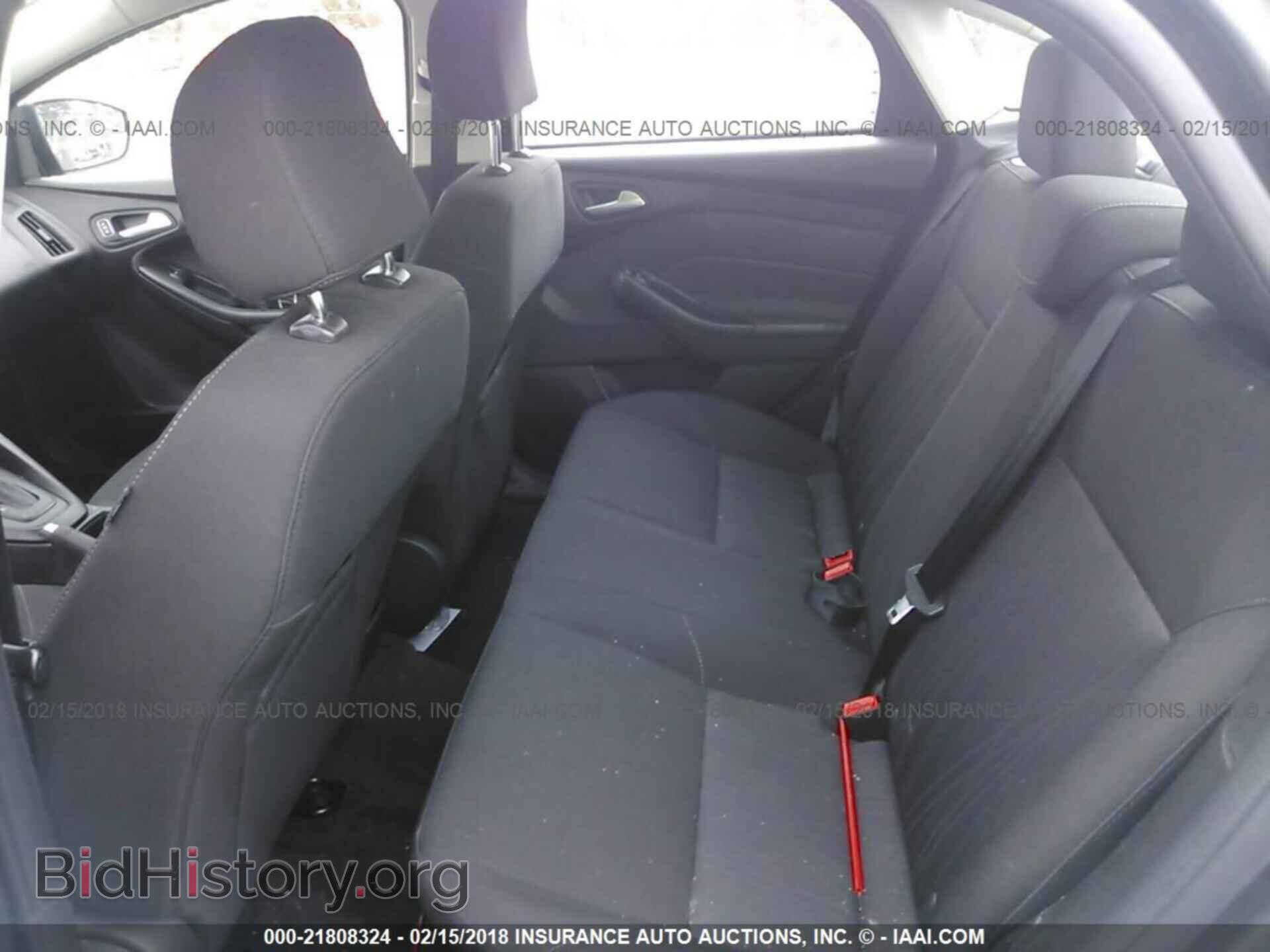 2017 Ford Focus - VIN: 1FADP3F28HL321940 - Photo 8