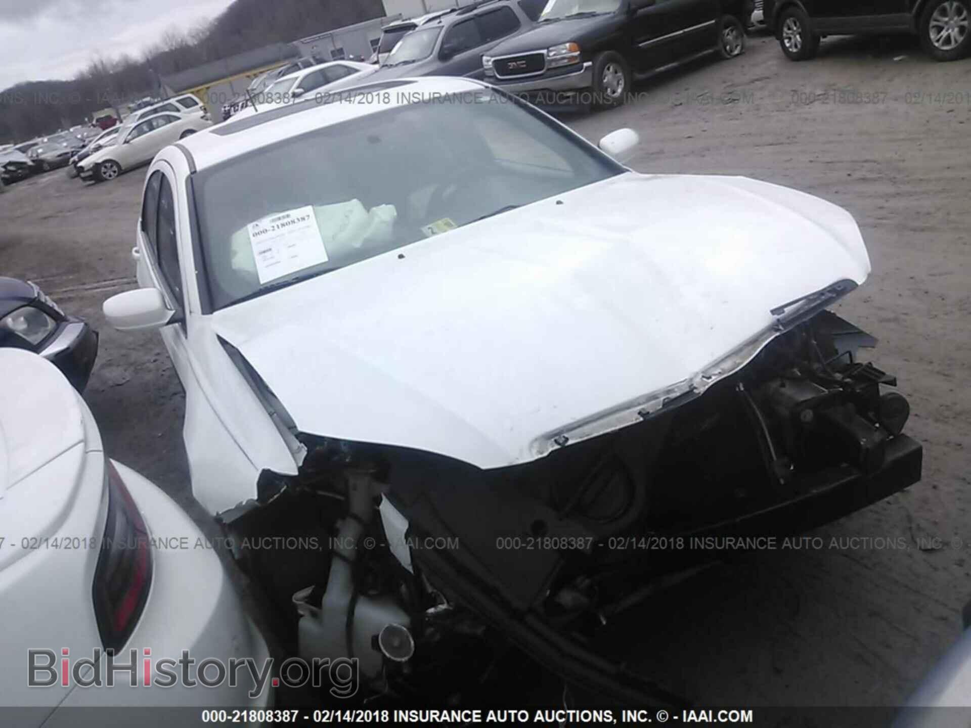 Photo 1C3BC8FGXBN575364 - Chrysler 200 2011
