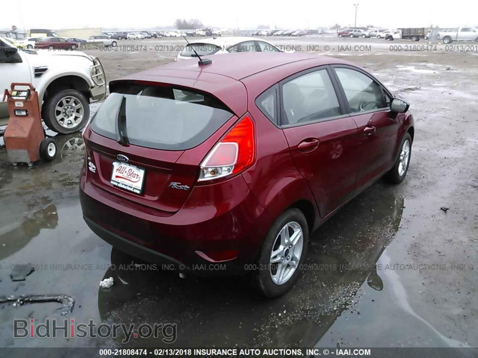2017 Ford Fiesta - VIN: 3FADP4EJ2HM164239 - Photo 4
