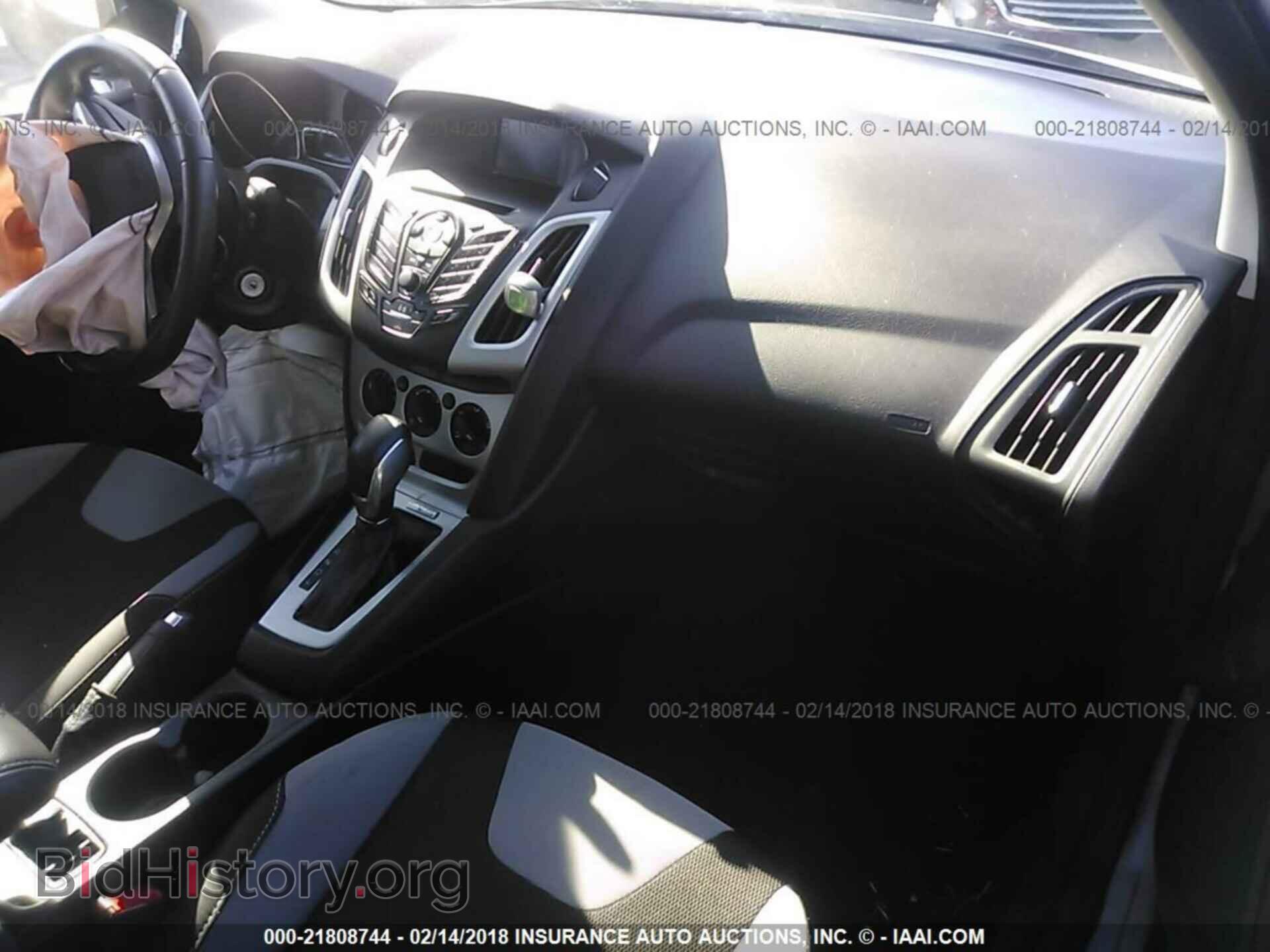 2014 Ford Focus - VIN: 1FADP3F2XEL457000 - Фото 5