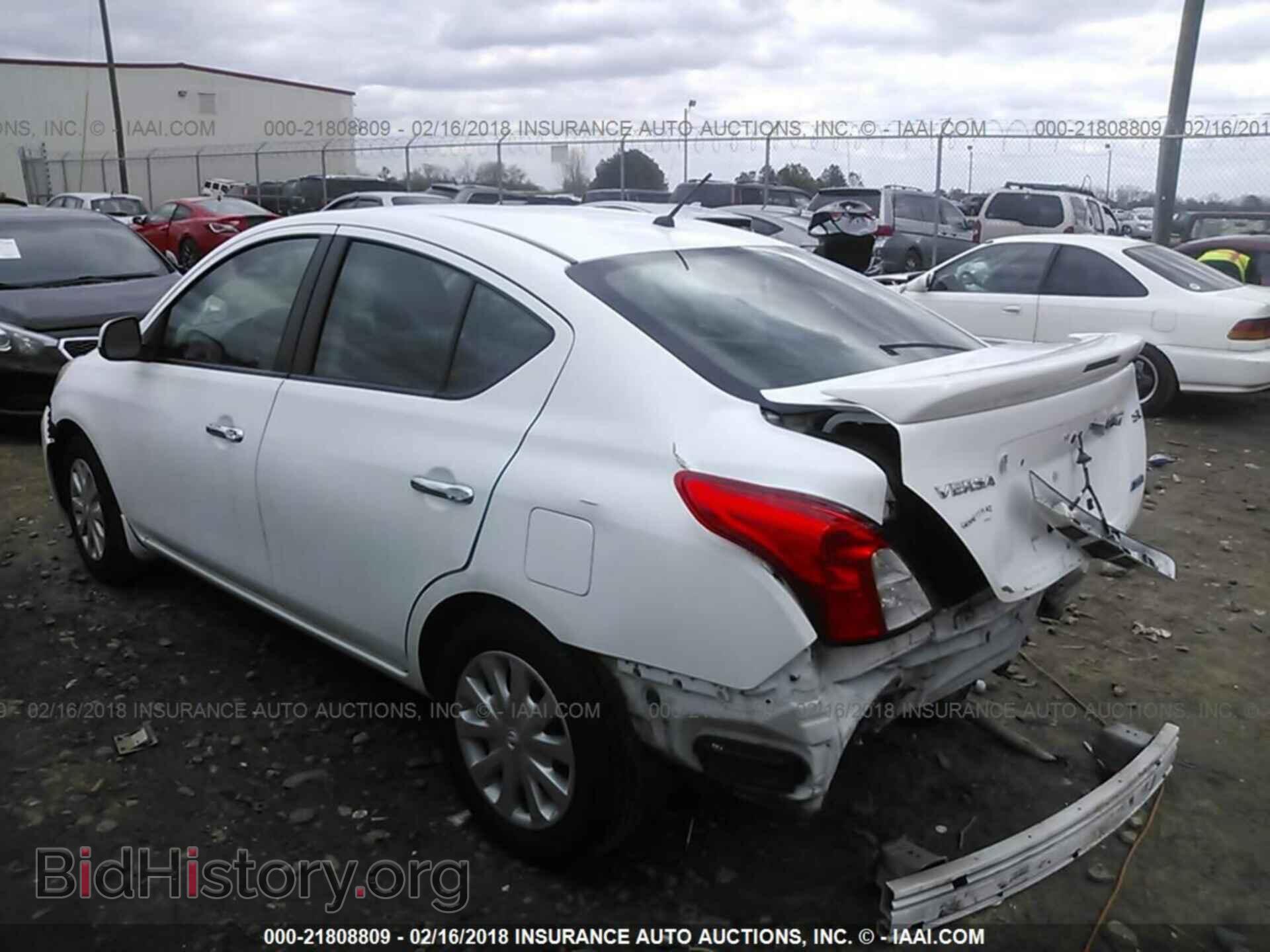 2013 Nissan Versa - VIN: 3N1CN7AP2DL886059 - Фото 3