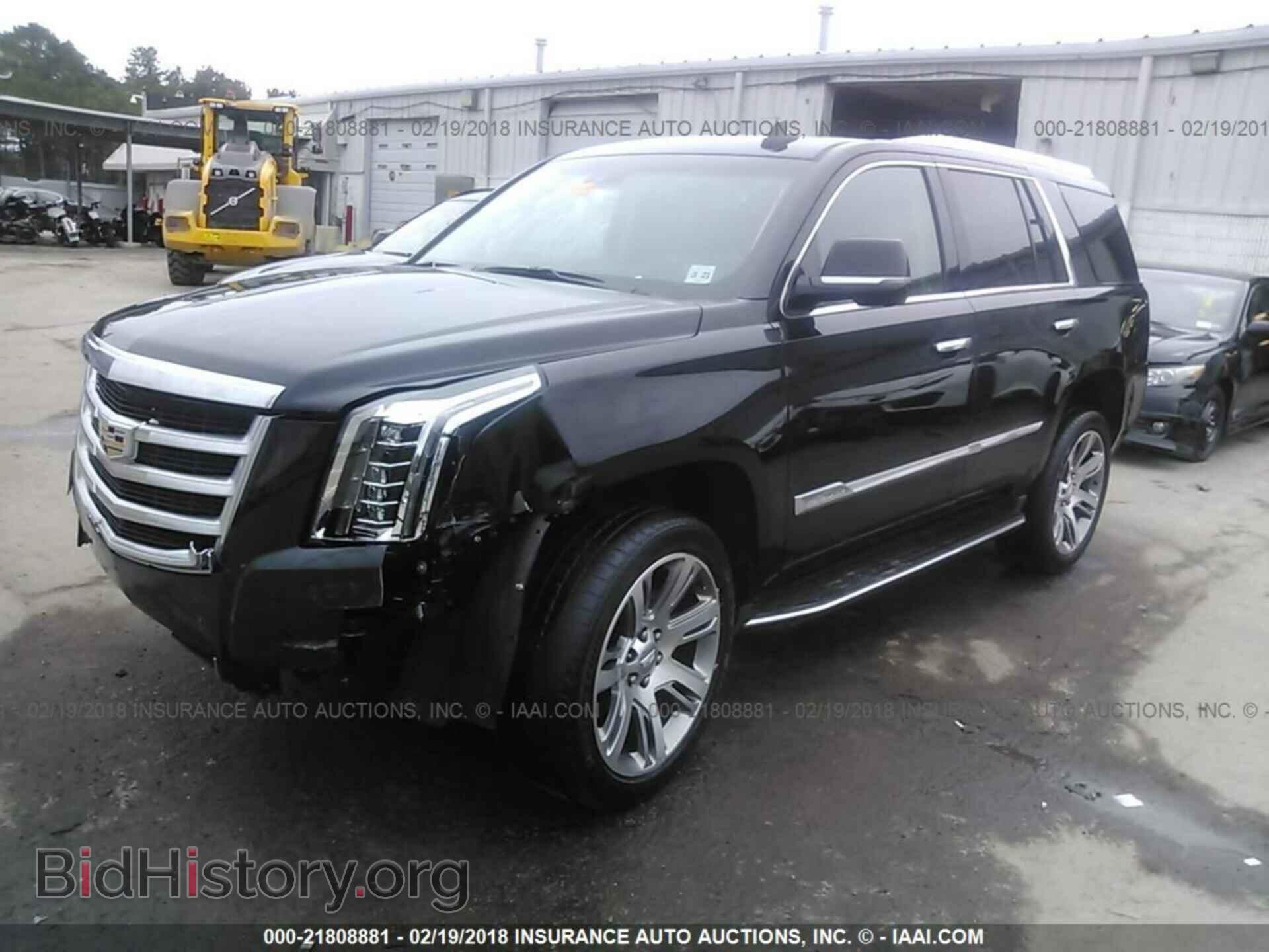 2016 Cadillac Escalade - VIN: 1GYS4BKJ0GR256766 - Фото 2
