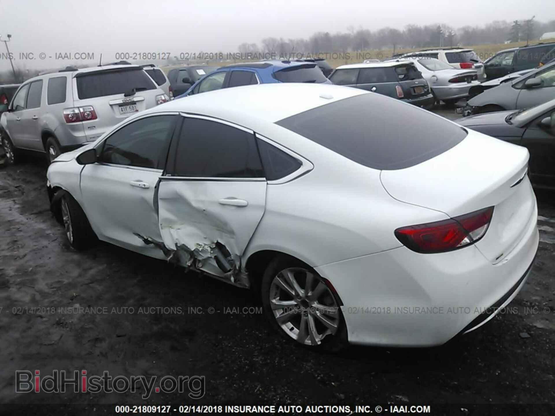 2016 Chrysler 200 - VIN: 1C3CCCAB9GN126610 - Фото 3