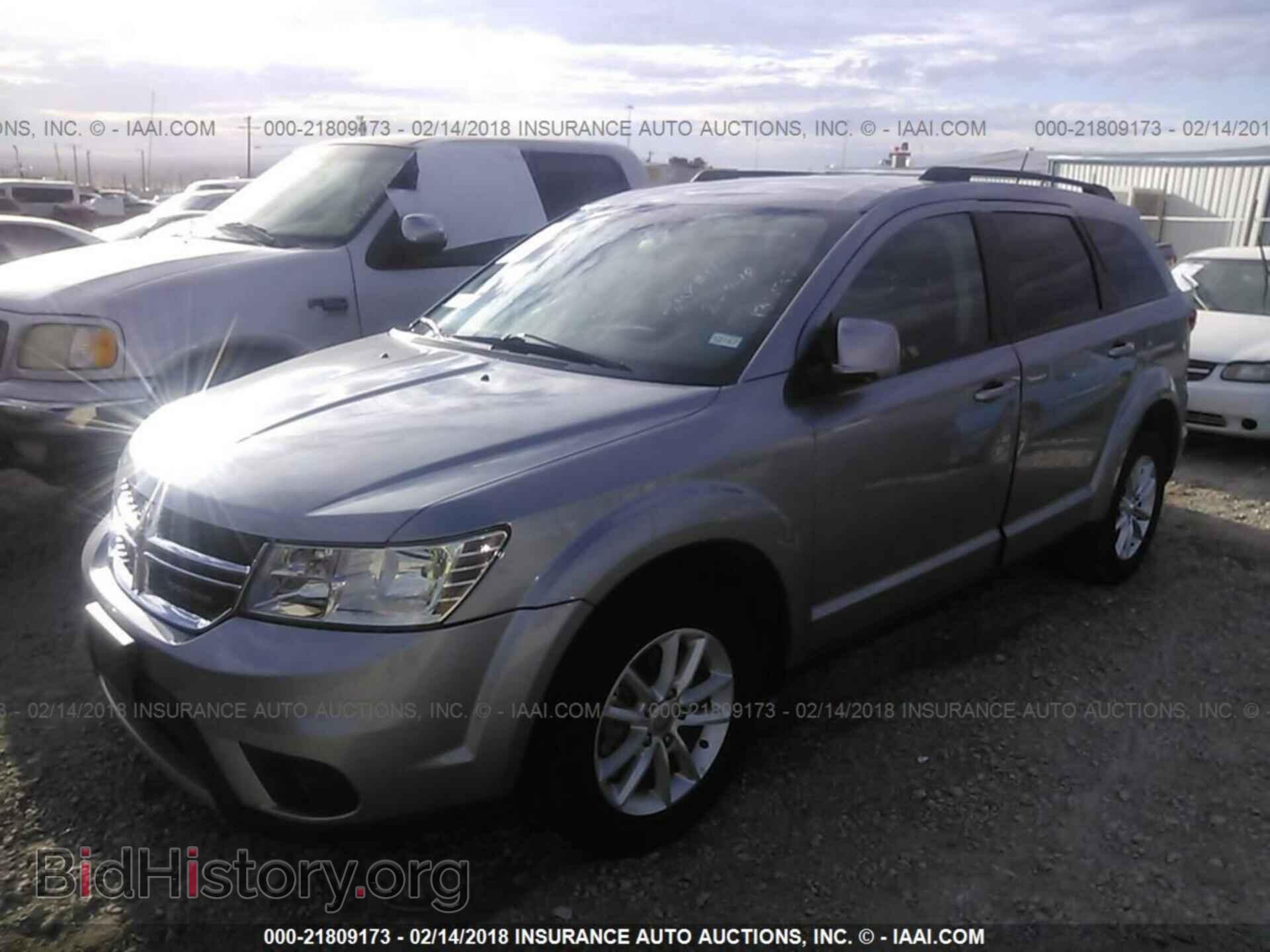 2016 Dodge Journey - VIN: 3C4PDCBG7GT131437 - Фото 2