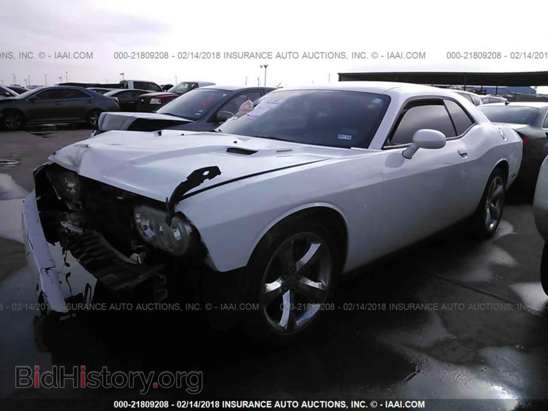 2012 Dodge Challenger - VIN: 2C3CDYBTXCH194113 - Photo 2