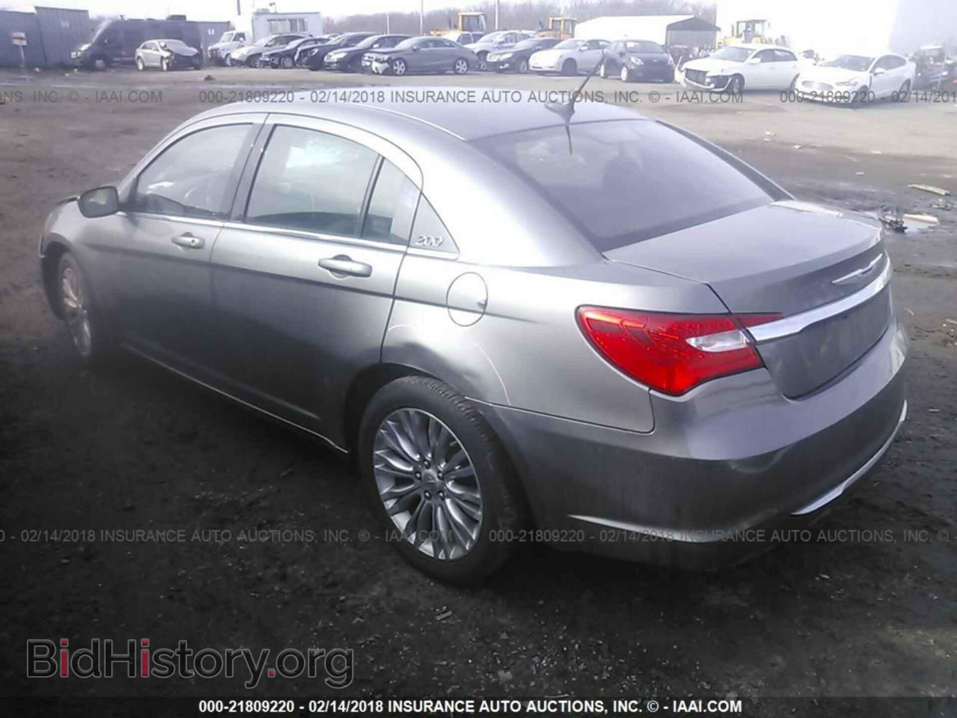2012 Chrysler 200 - VIN: 1C3CCBAB8CN262151 - Фото 3