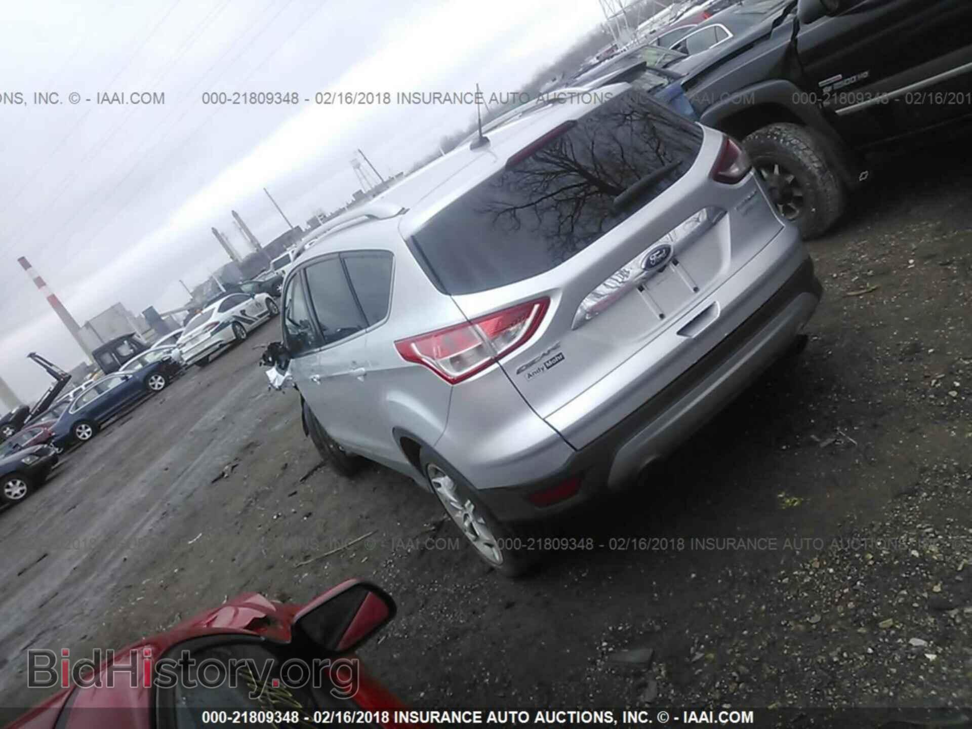 2015 Ford Escape - VIN: 1FMCU0J90FUB70595 - Фото 3