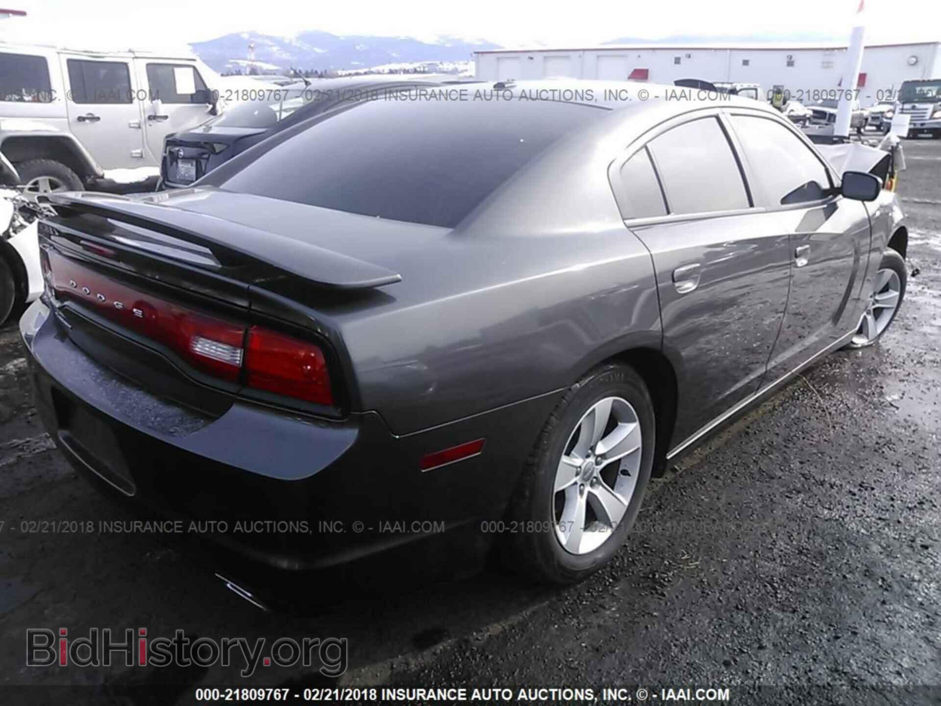2013 Dodge Charger - VIN: 2C3CDXBG4DH552501 - Photo 4