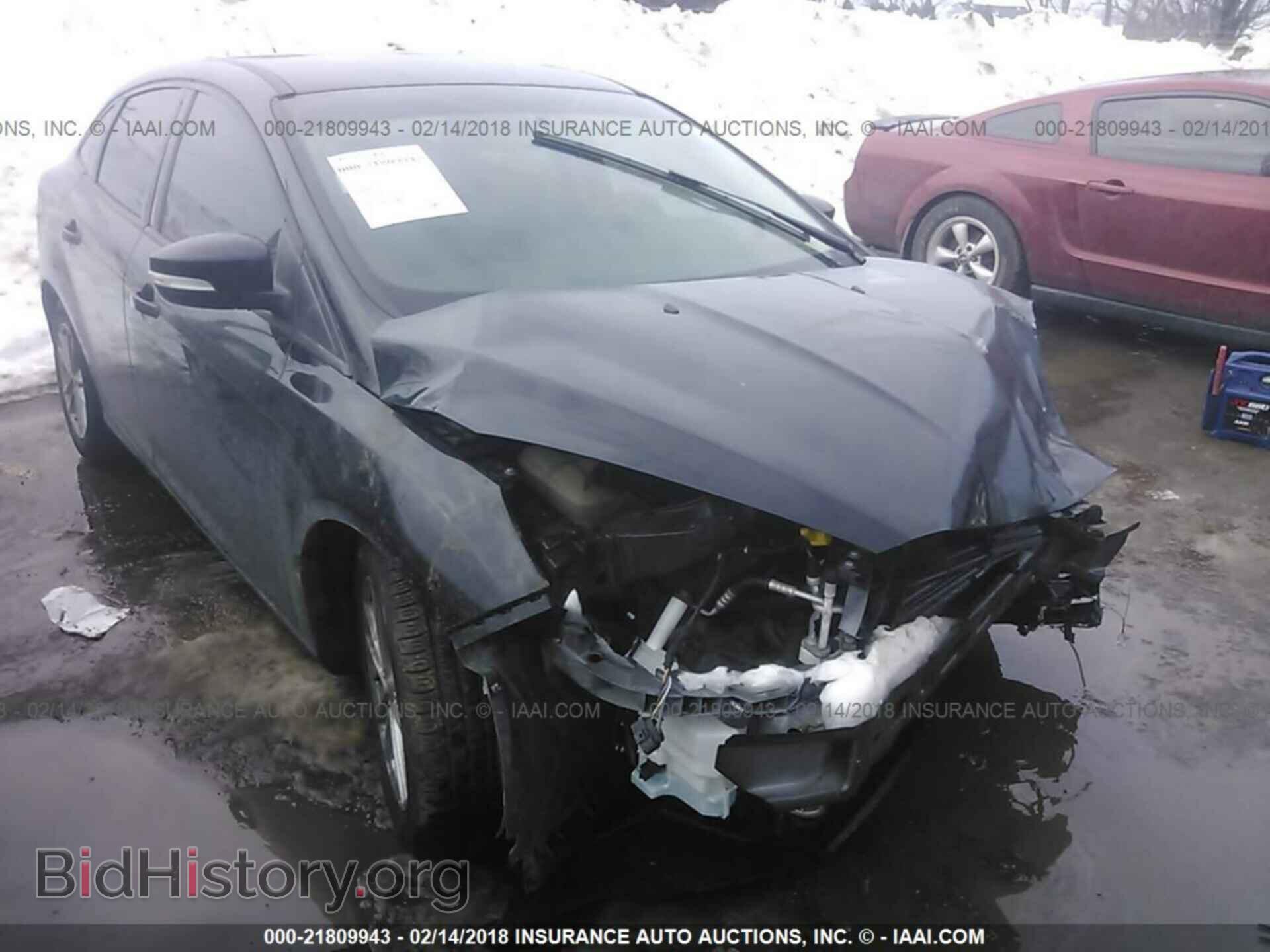 2016 Ford Focus - VIN: 1FADP3F26GL300440 - Photo 6